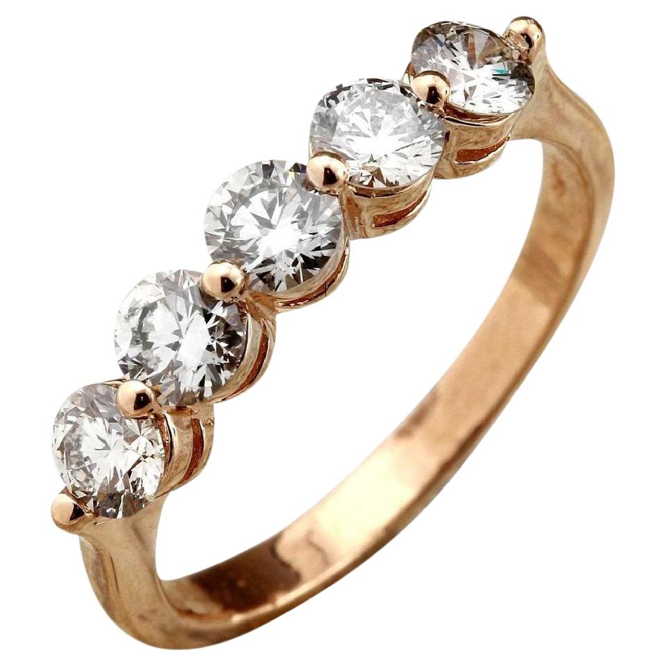 Splendid .90 Carat Natural VS1 Diamond 14 Karat Solid Yellow Gold Ring For Sale