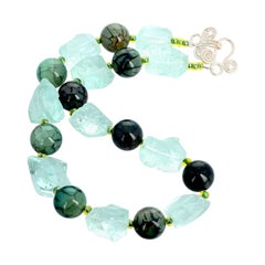Collana AJD con acquamarine vere naturali e diaspro verde blu a forma di ragnatela da 17 1/2".