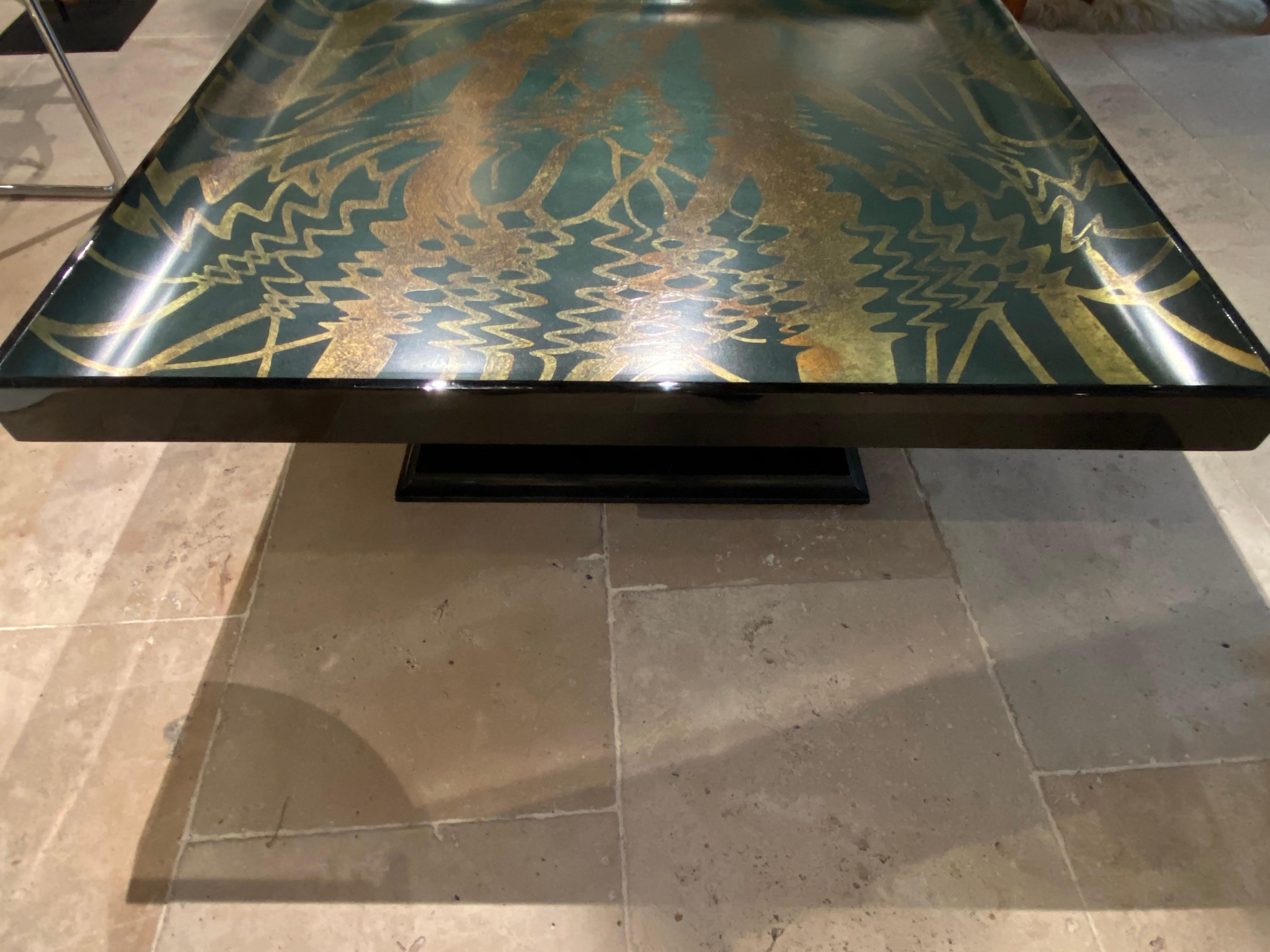 Splendid Black Lacquered Table Rippled Surface, Painting 