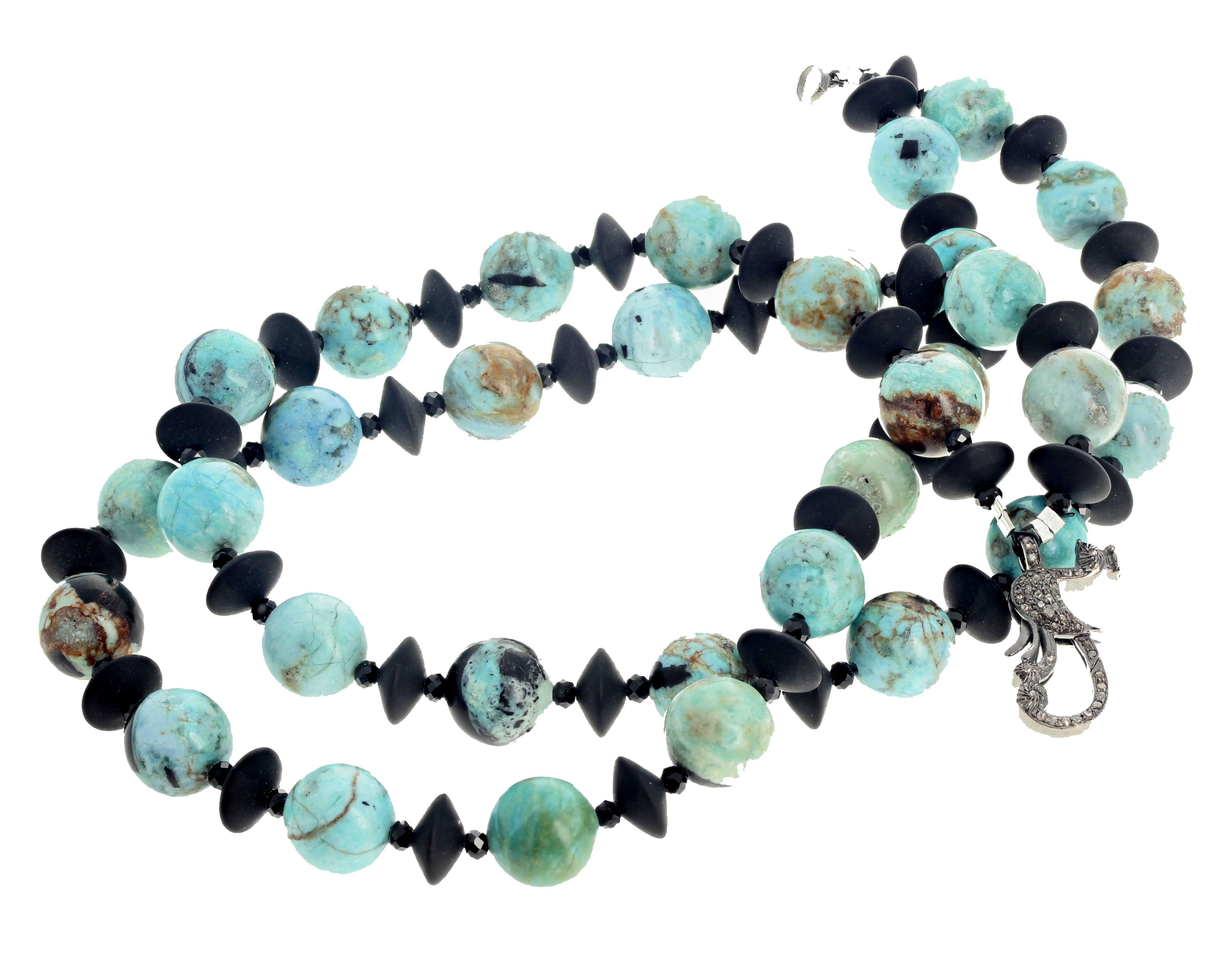 Doppelreihige Halskette von AJD mit blauen/grünen echten peruanischen Opalen und Onyx-Diamantverschluss  im Zustand „Neu“ im Angebot in Raleigh, NC
