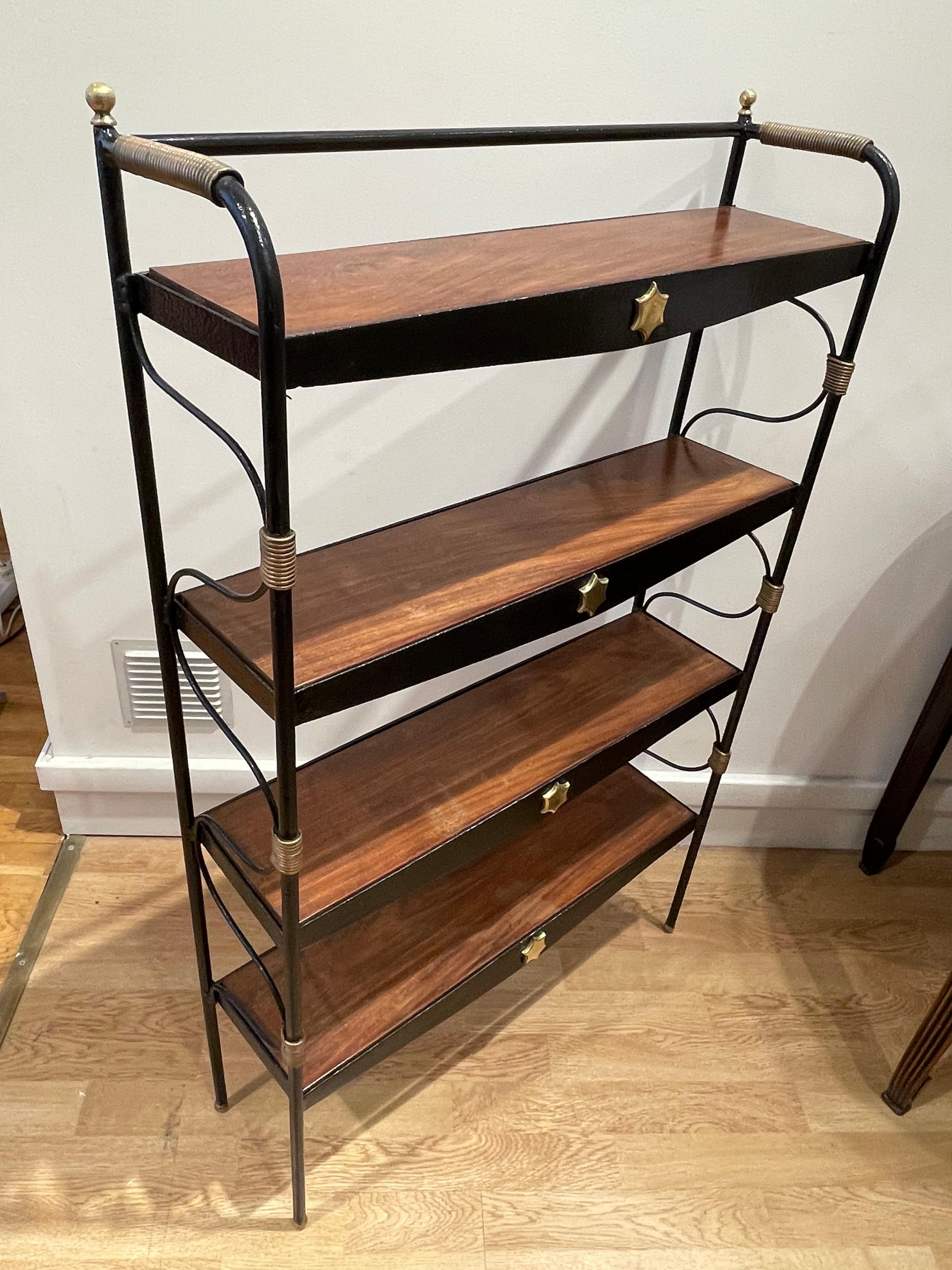 Splendid bookcase  by Jacques Adnet, 1955, France In Good Condition For Sale In Paris, FR