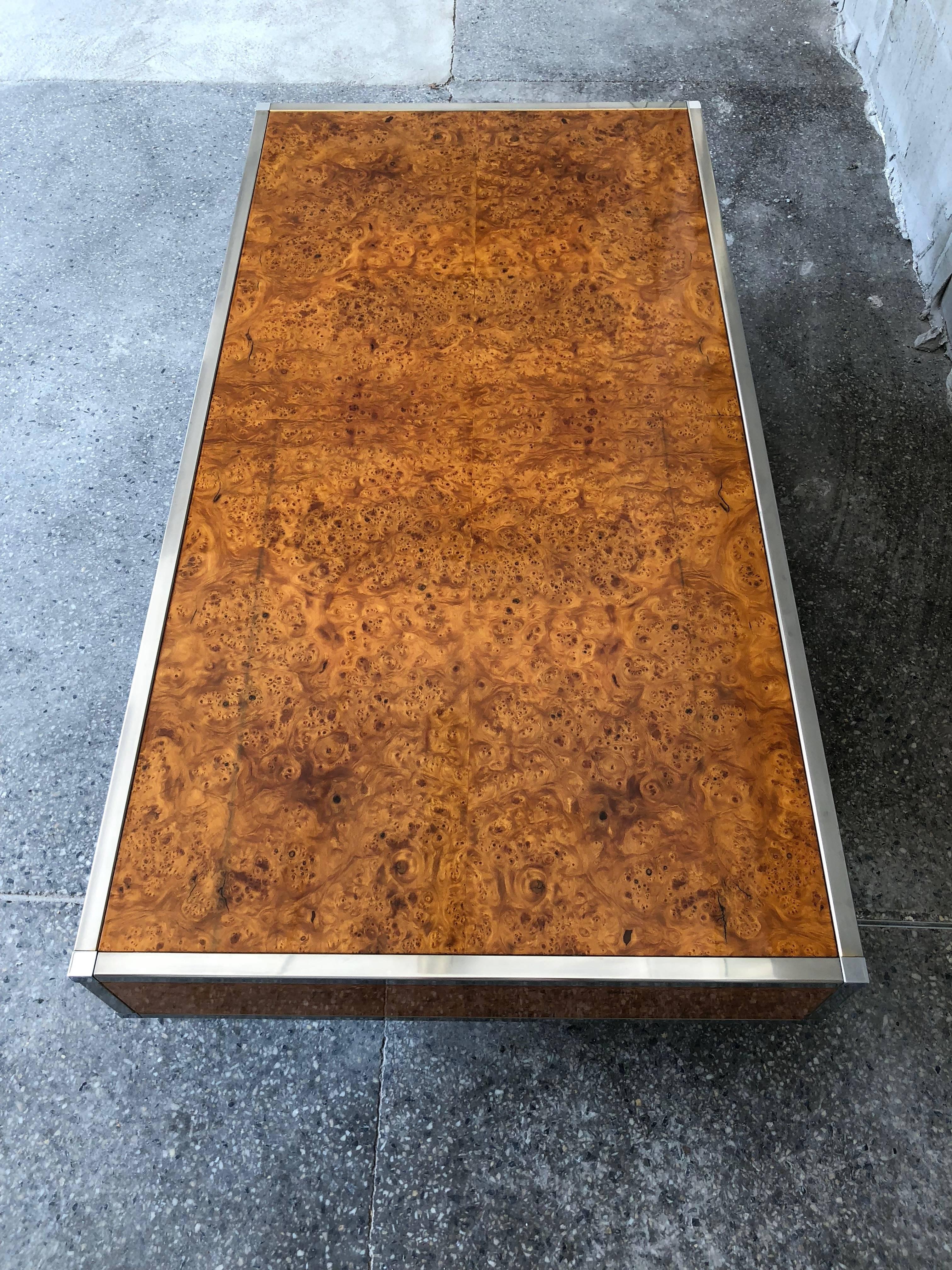 Splendid Burl Maple and Chrome Coffee Table Attributed to Milo Baughman For Sale 5