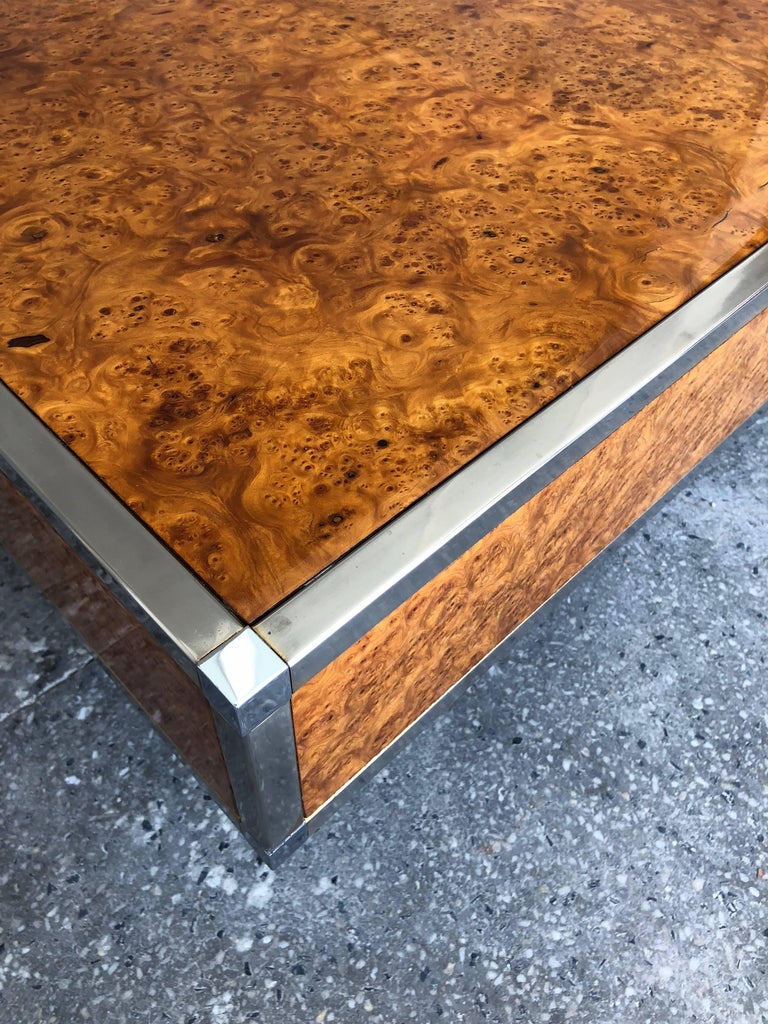 Splendid Burl Maple and Chrome Coffee Table Attributed to Milo Baughman For Sale 1