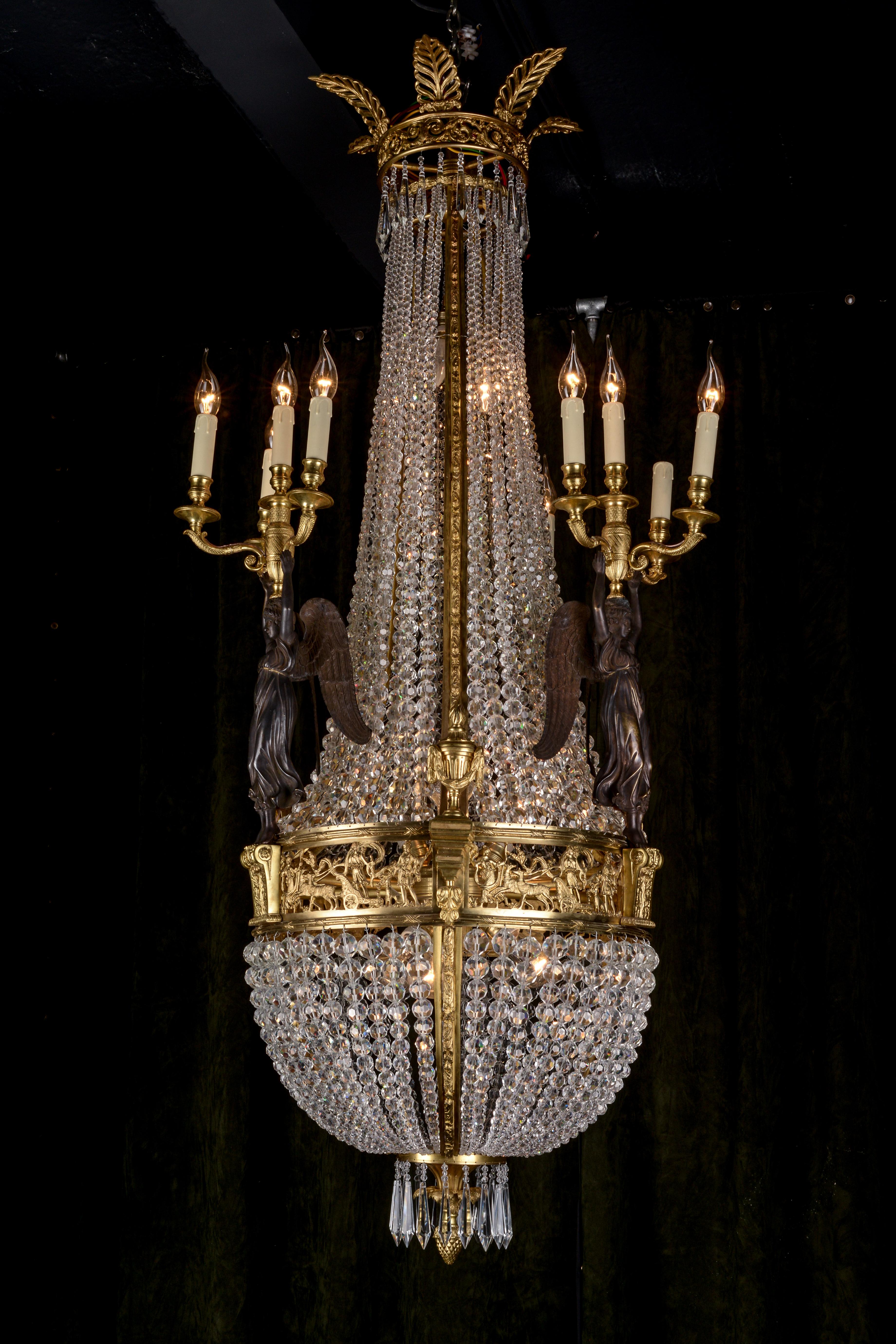 French Splendid Chandelier After Pierre Phillipe Thomire For Sale