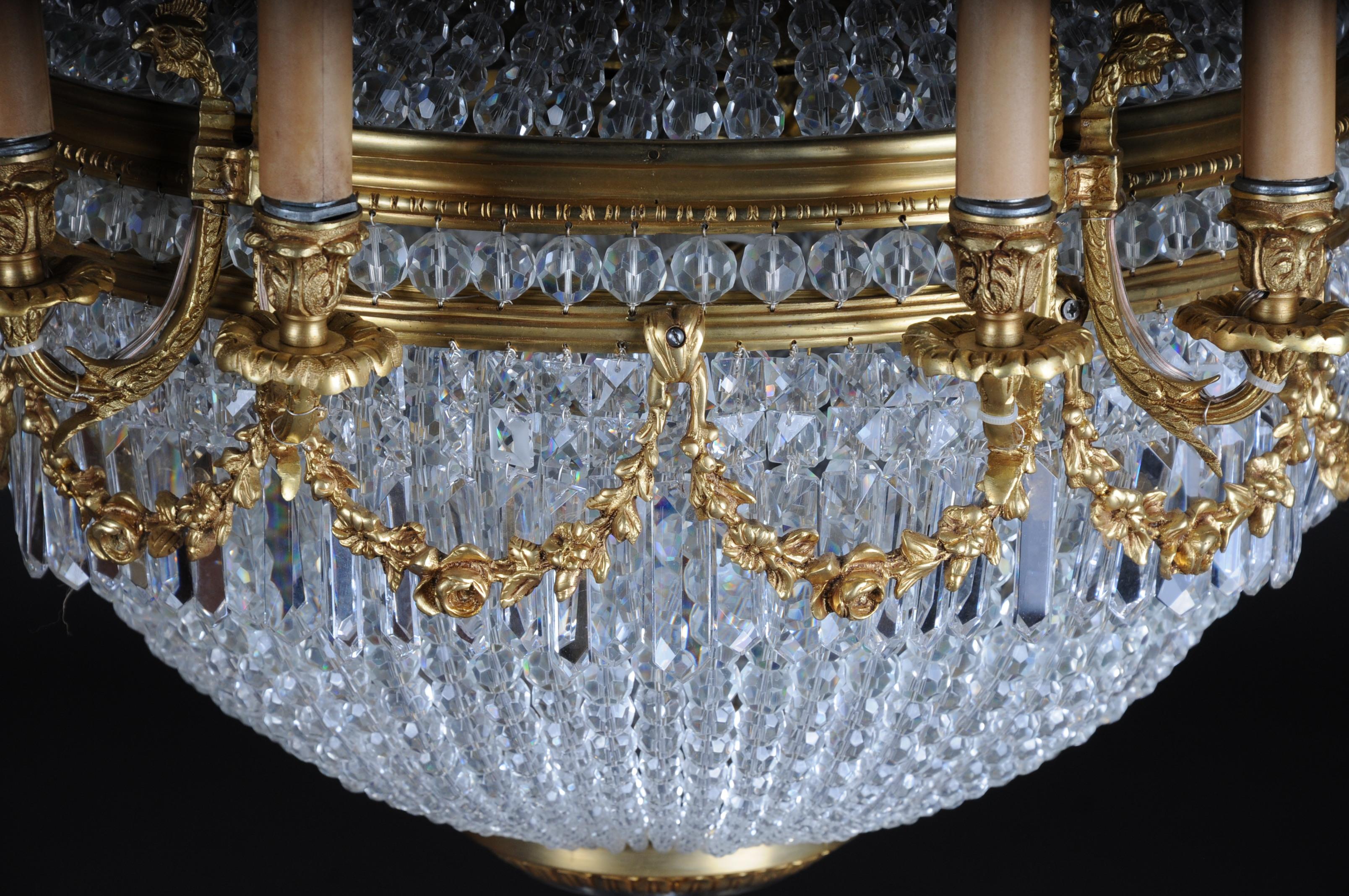 Laiton Magnifique lustre/lustre de style Louis XVI  en vente