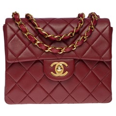 Chanel 22A Burgundy Quilted Lambskin Mini Classic Flap GHW 45cc825s