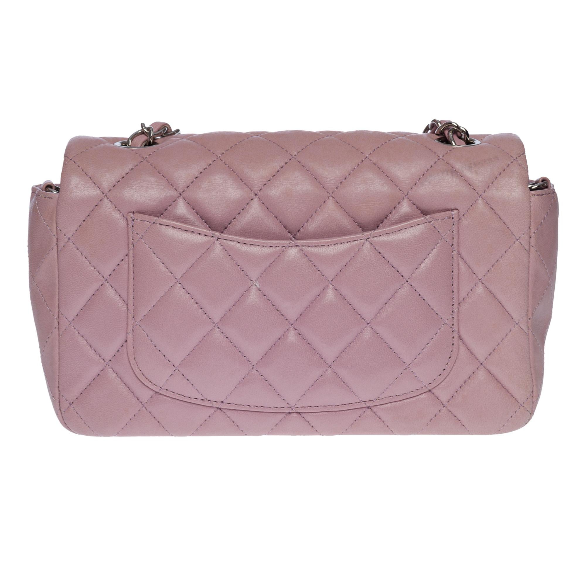 Splendid Chanel Timeless Mini Flap bag in lilac quilted lambskin leather, SHW In Good Condition In Paris, IDF