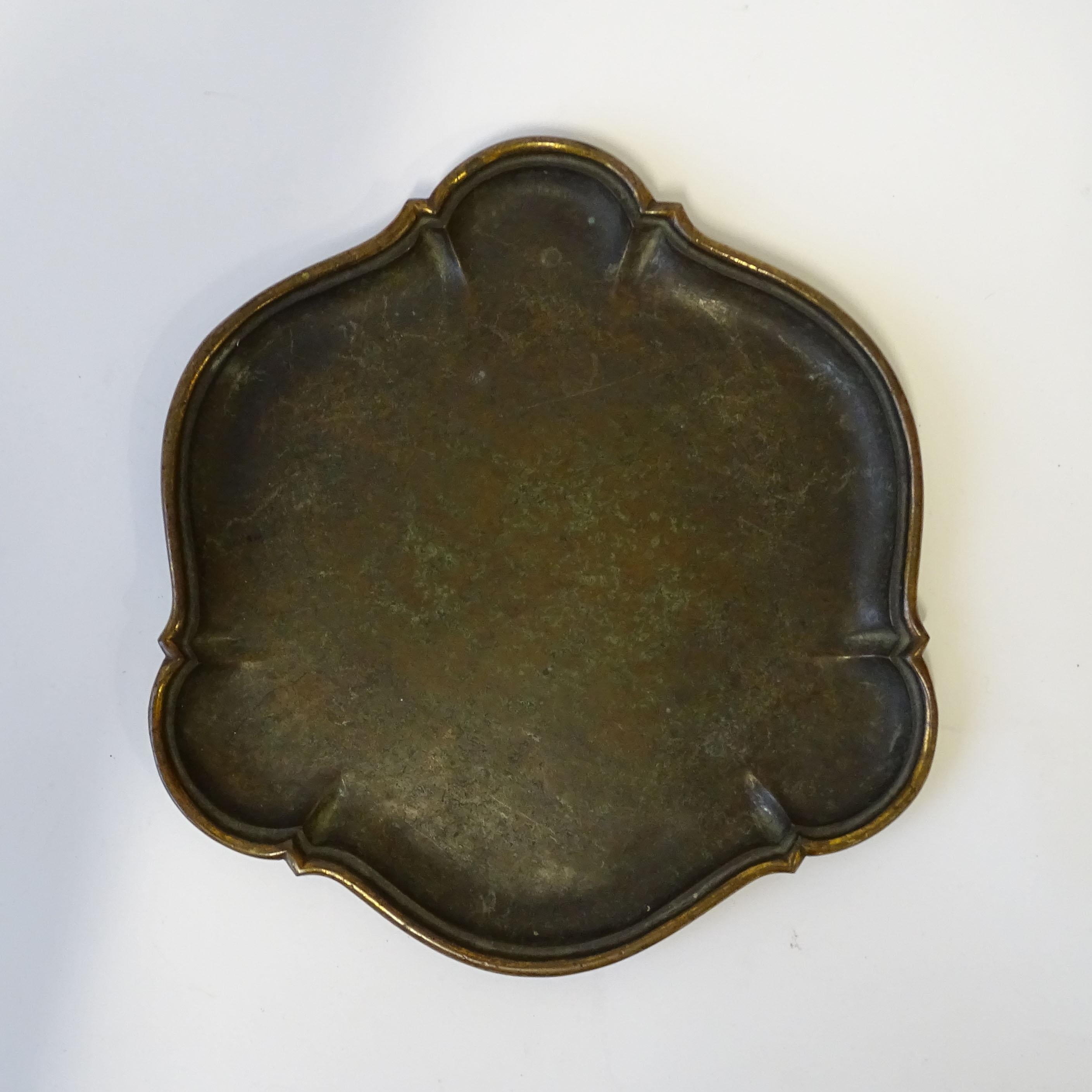 Art Déco Splendida videopoche in bronzo a forma classica in vendita