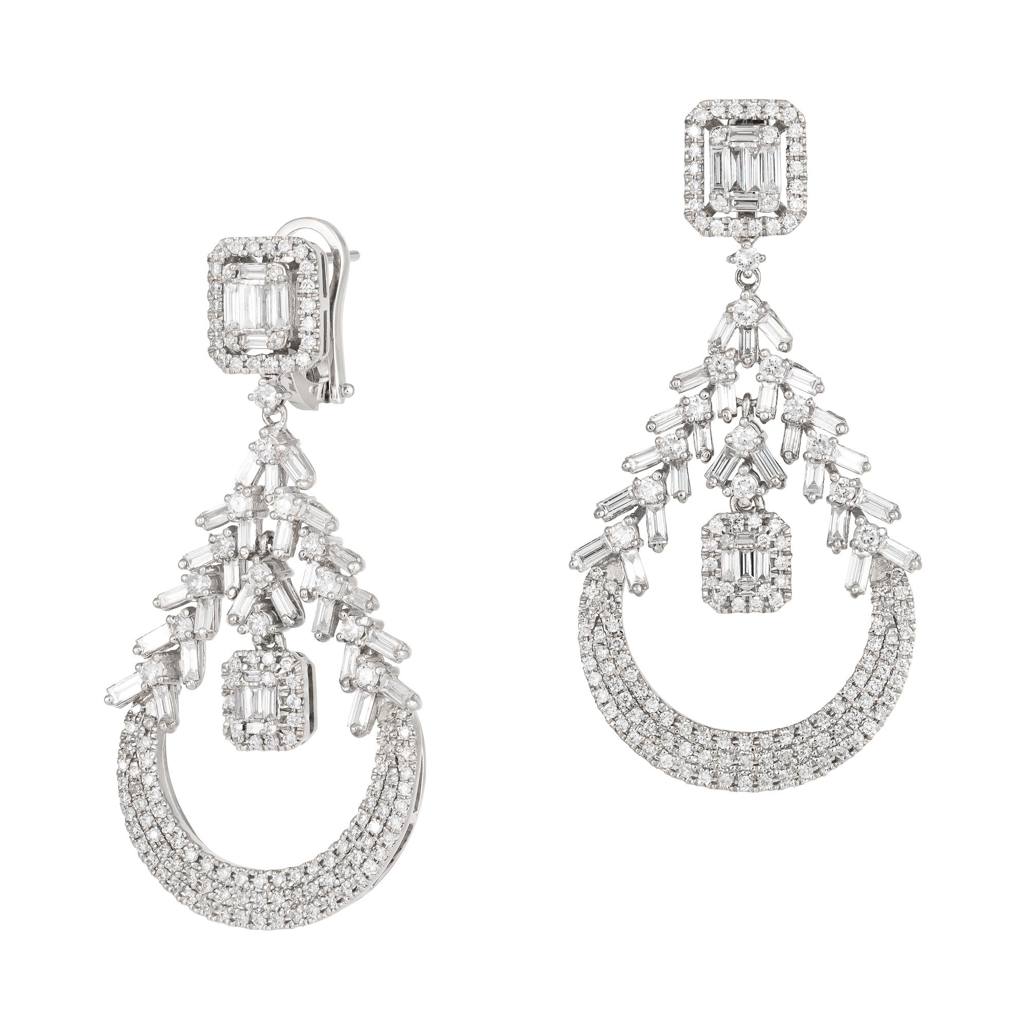 Splendid Dangle White Gold 18K Earrings Diamond For Her In New Condition For Sale In Montreux, CH