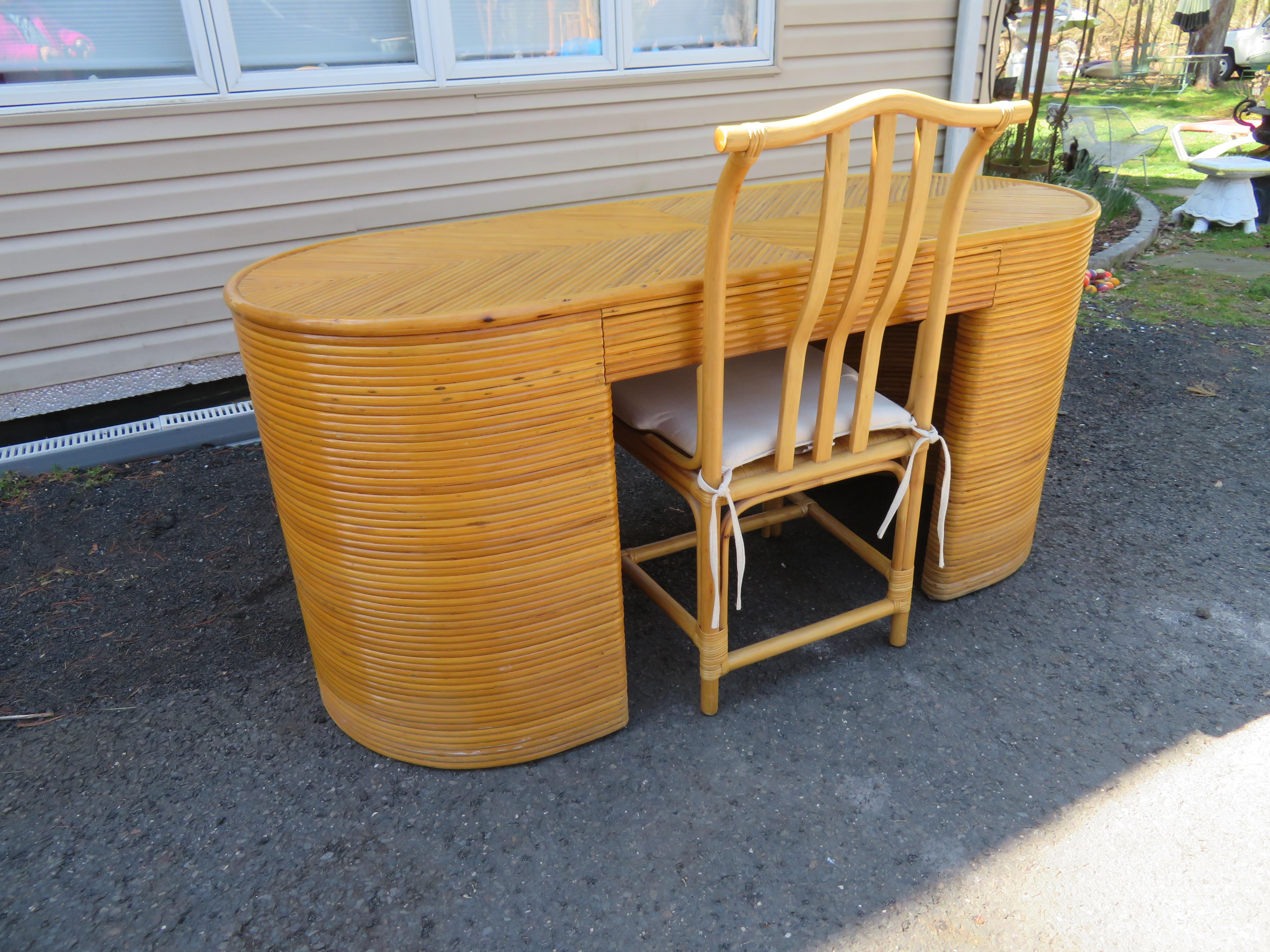 Splendide chaise de bureau en bambou et roseau mi-siècle moderne en vente 10