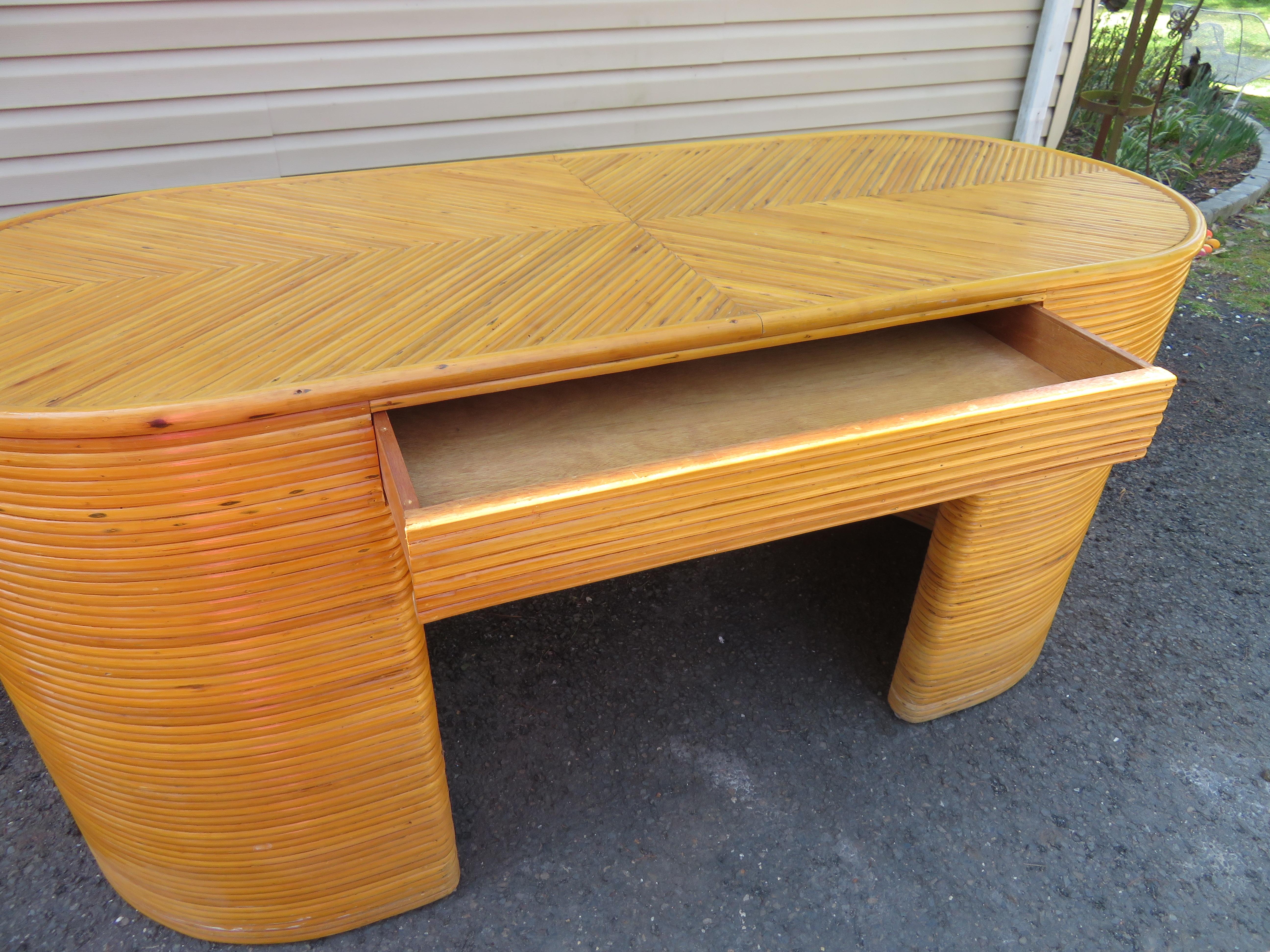 Splendide chaise de bureau en bambou et roseau mi-siècle moderne en vente 1