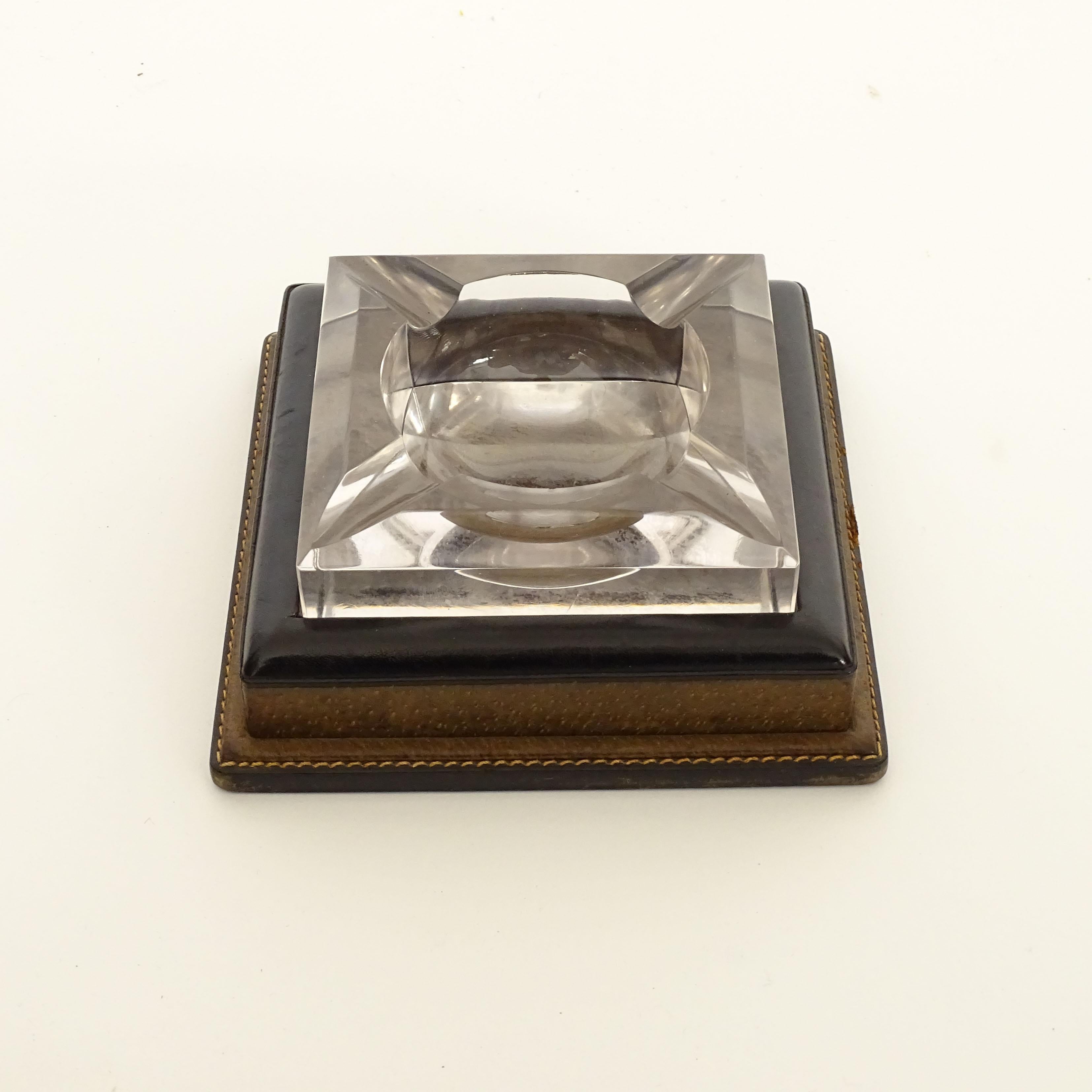 Espléndido cenicero Gucci de cuero y cristal de los años 70 en Bueno estado para la venta en Milan, IT