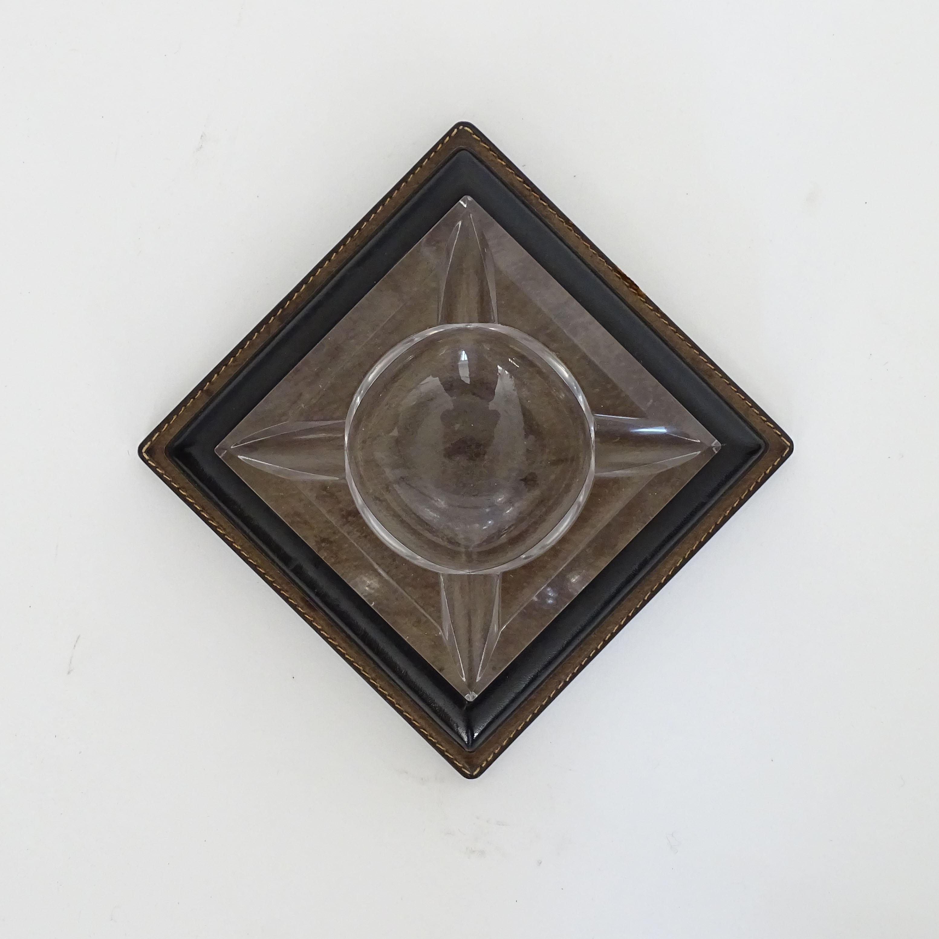 Espléndido cenicero Gucci de cuero y cristal de los años 70 Cristal en venta