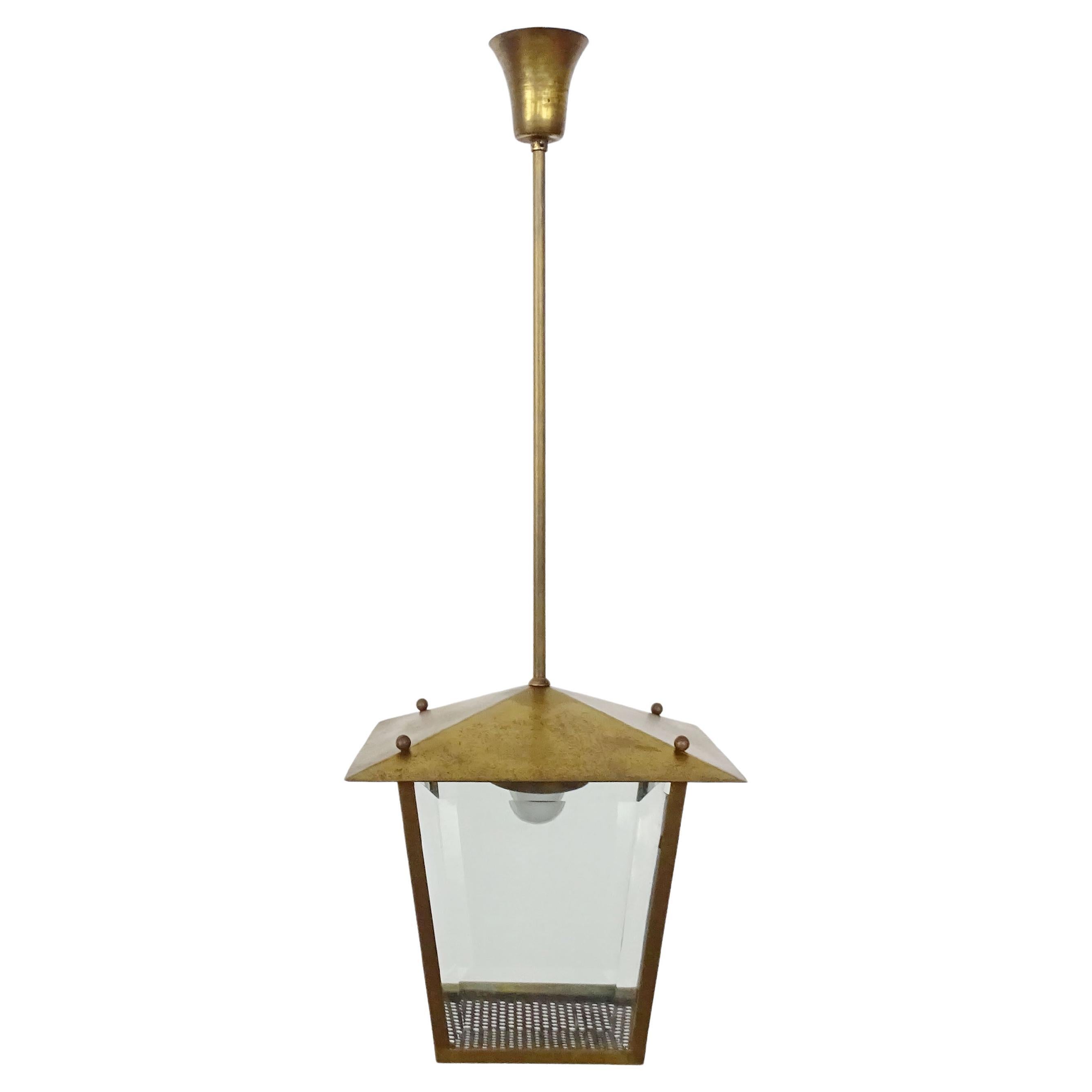 Splendid Italian 1940s Pendant Lamp in Perforated Brass and Cut Glass For Sale