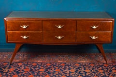 Splendid Italian Mid-Century Commode or Dresser, circa 1950s