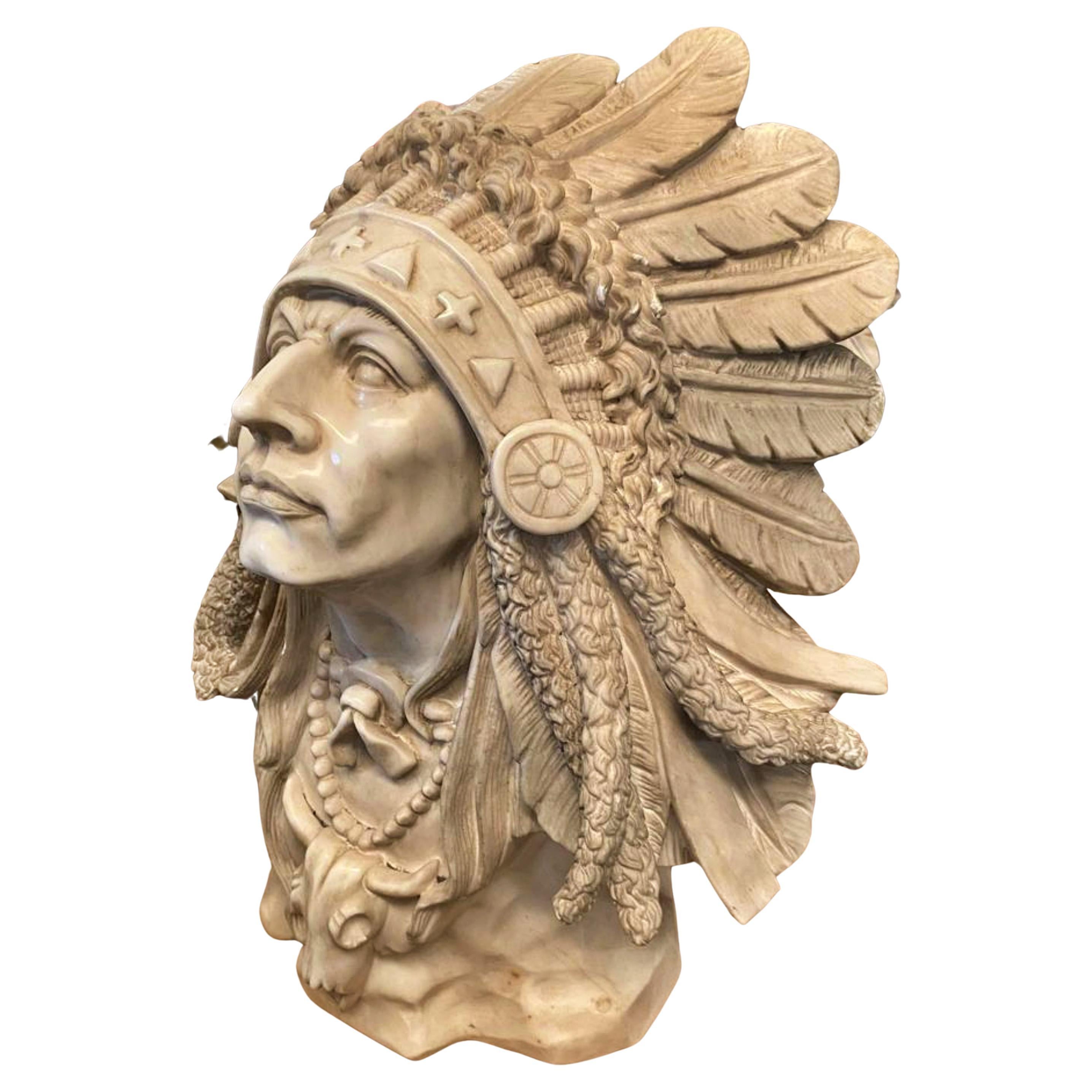 Splendid Italian Sculpture in Marble "American Indian", Early 20th Century