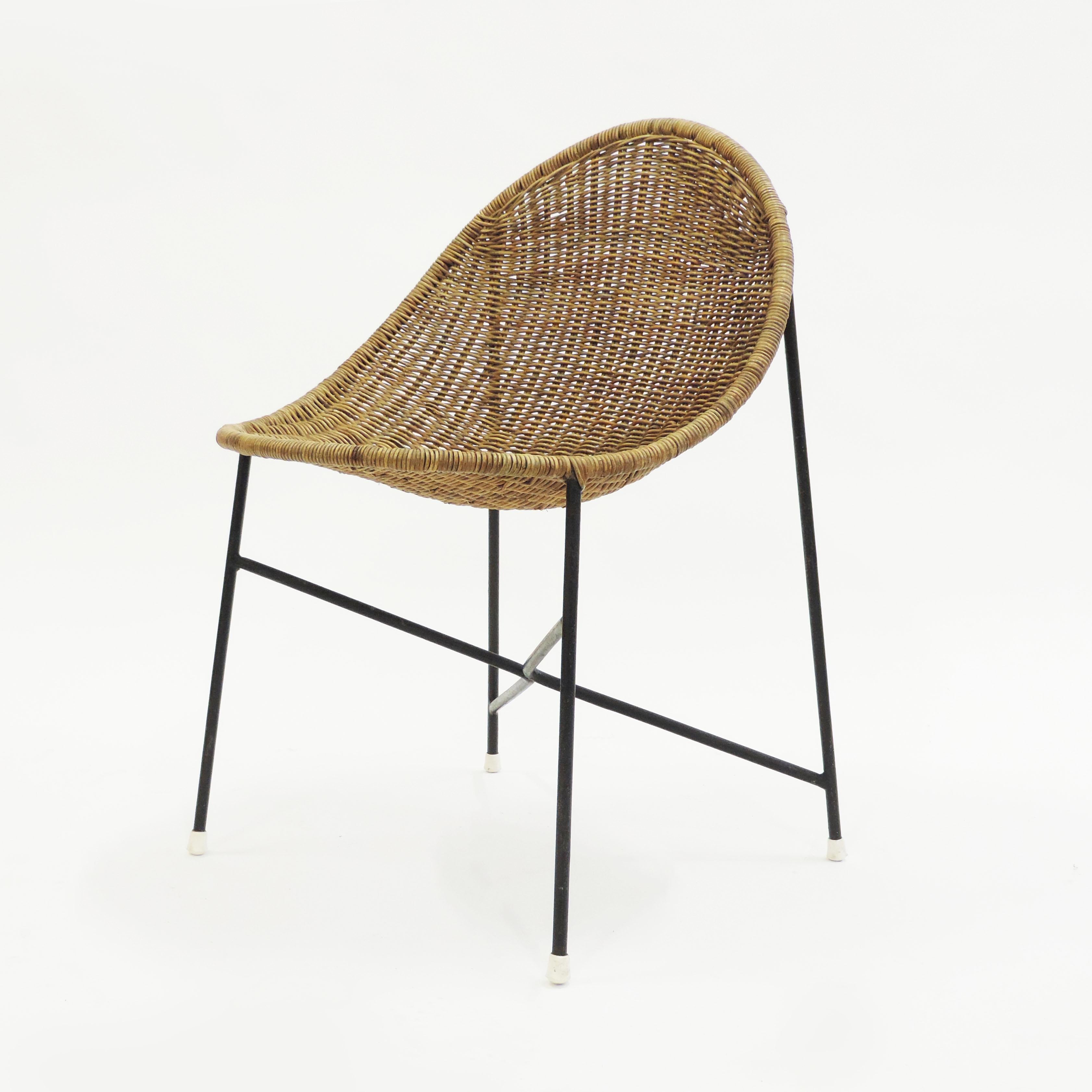 Mid-Century Modern French duo Georges and Hermine Laurent Wicker and Metal Chair, 1950s For Sale