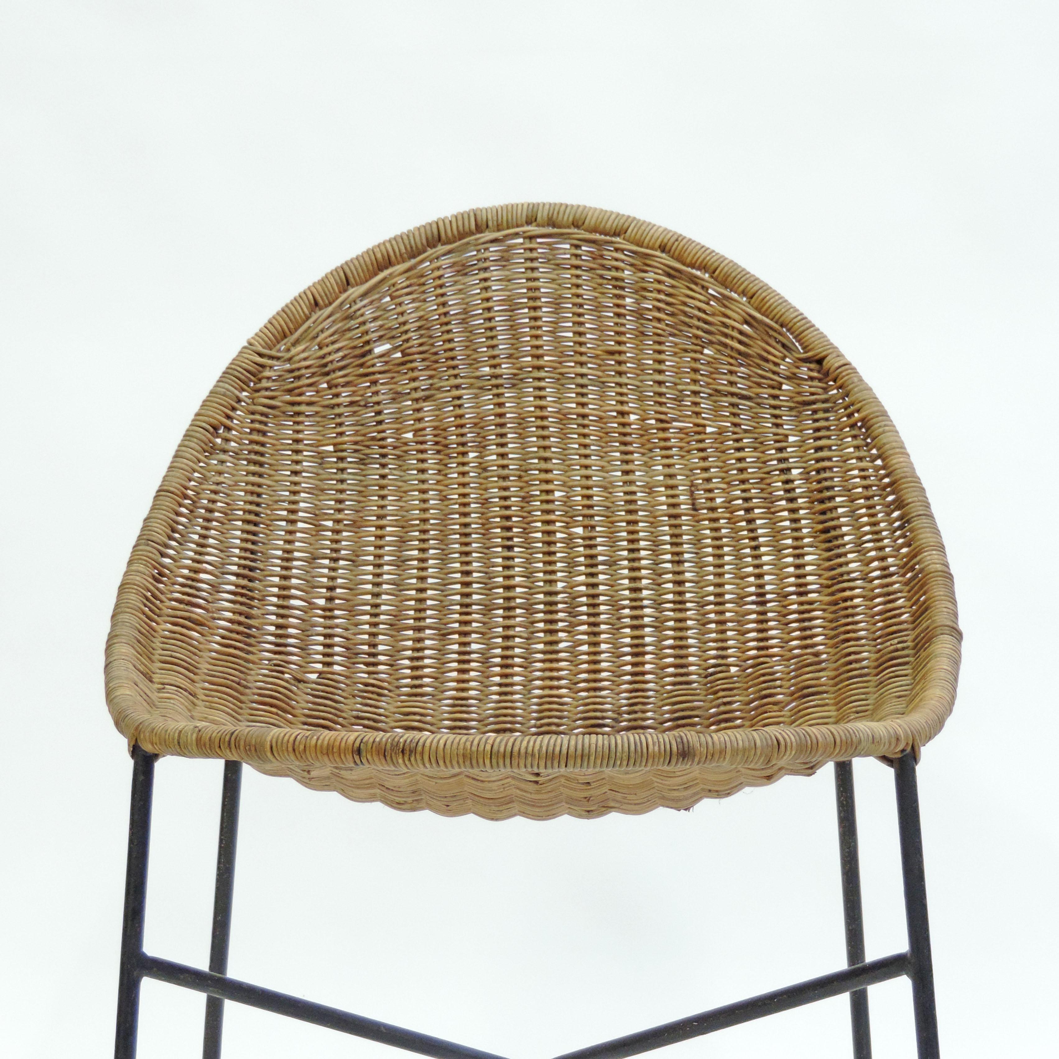 French duo Georges and Hermine Laurent Wicker and Metal Chair, 1950s For Sale 1