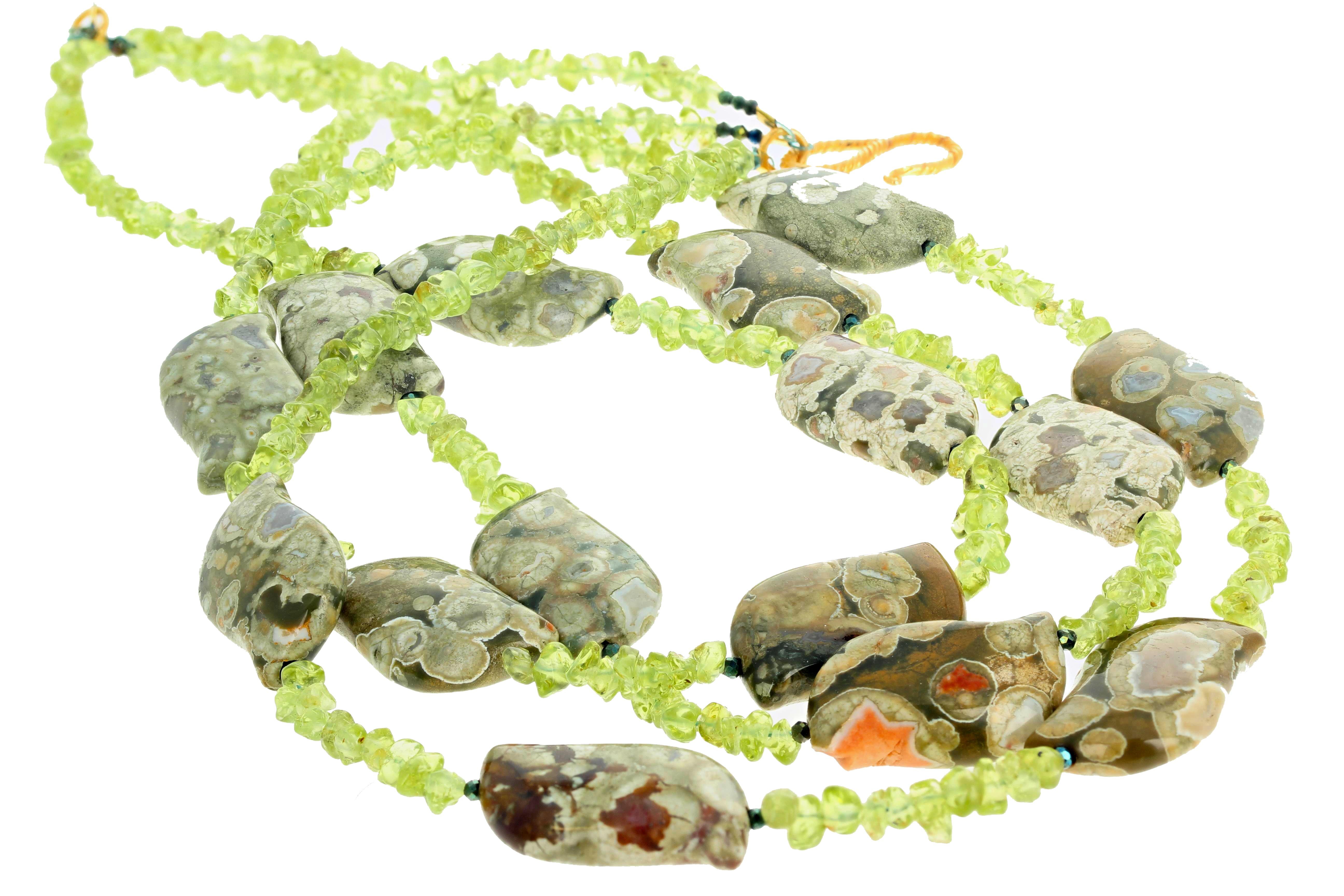 AJD Fascinating Splendid Sparkling Real Peridot & Jasper Triple Strand Necklace In New Condition For Sale In Raleigh, NC