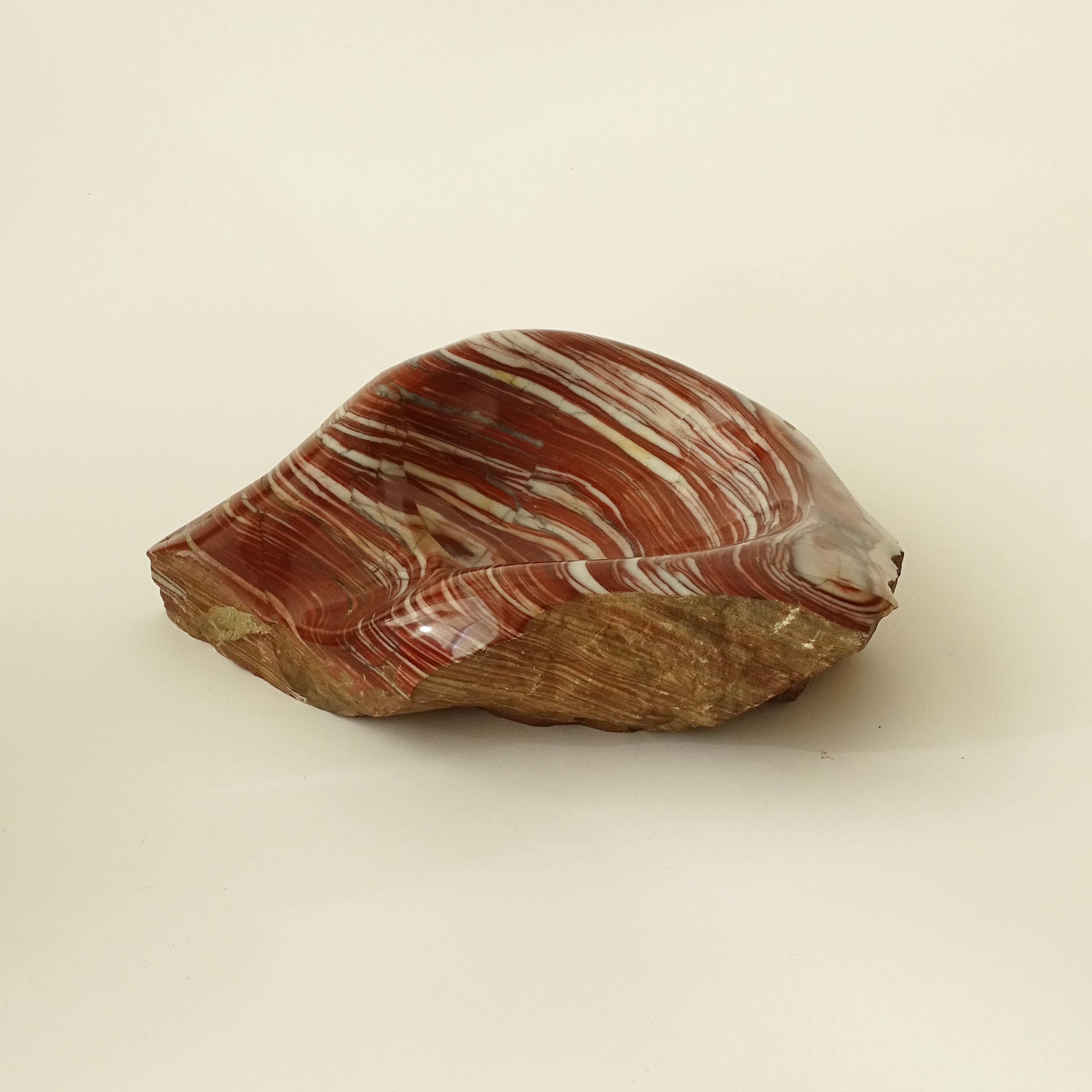 Mid-Century Modern Splendid Large Rough Cut Red and White Stone Vide-Poche or Ashtray For Sale