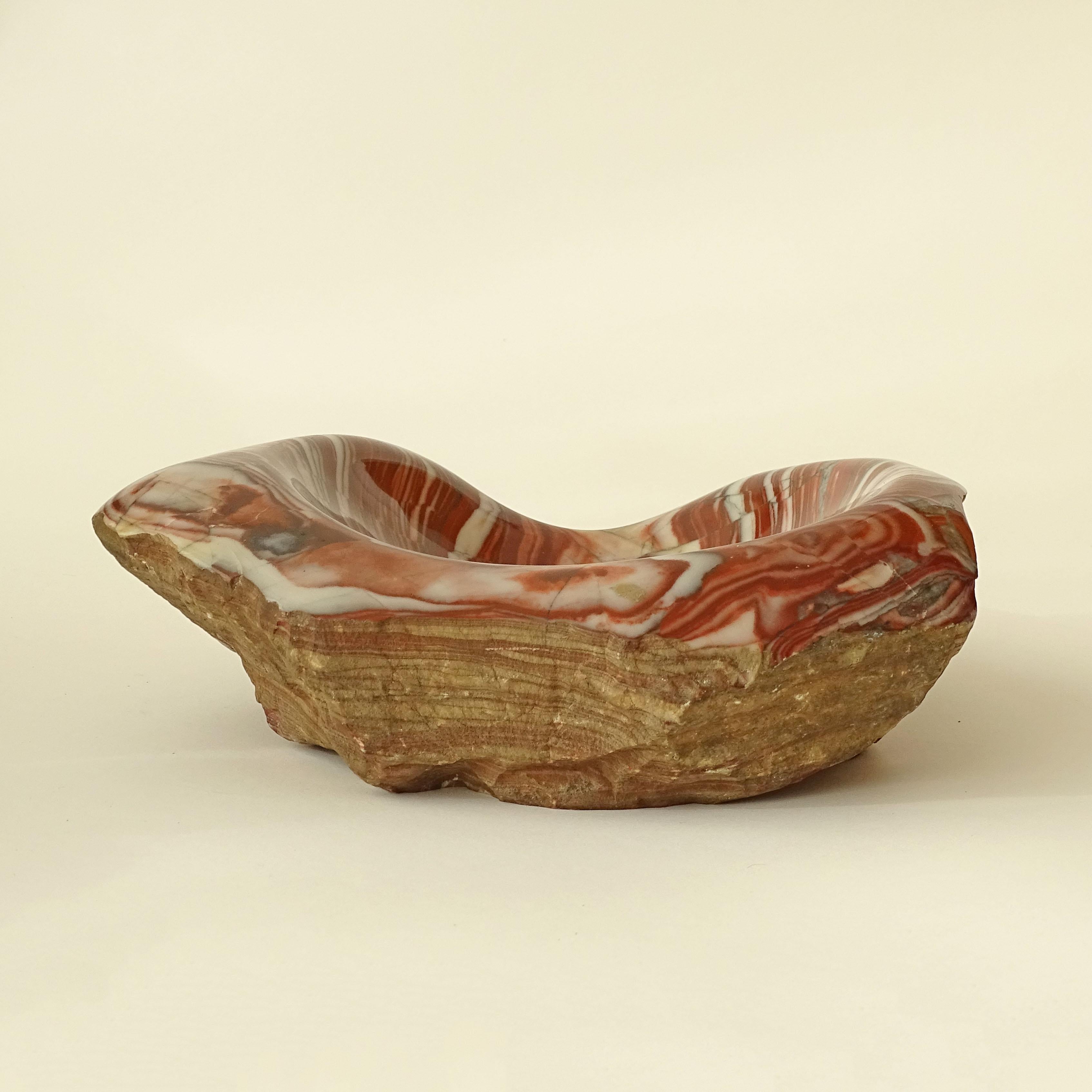Mid-20th Century Splendid Large Rough Cut Red and White Stone Vide-Poche or Ashtray For Sale