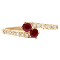 prächtiger Ring aus 14 Karat massivem Gelbgold mit natürlichem Rubin und Diamant