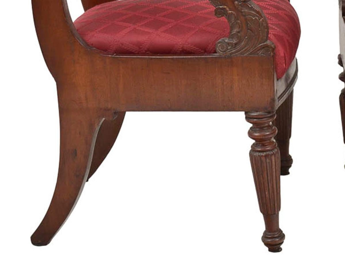 Européen Magnifique paire de fauteuils Empire russe du XIXe siècle en vente