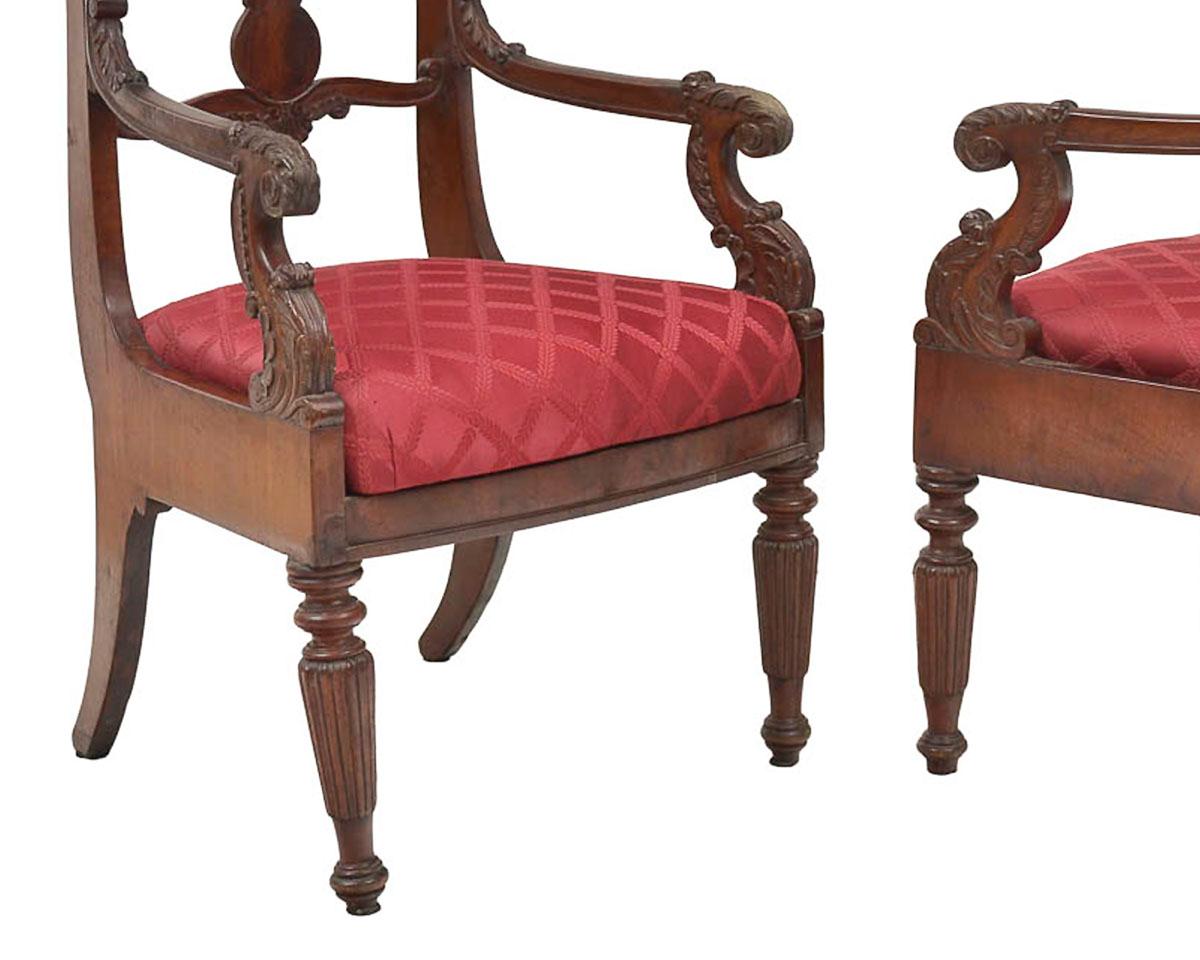 Magnifique paire de fauteuils Empire russe du XIXe siècle Excellent état - En vente à Rio De Janeiro, BR