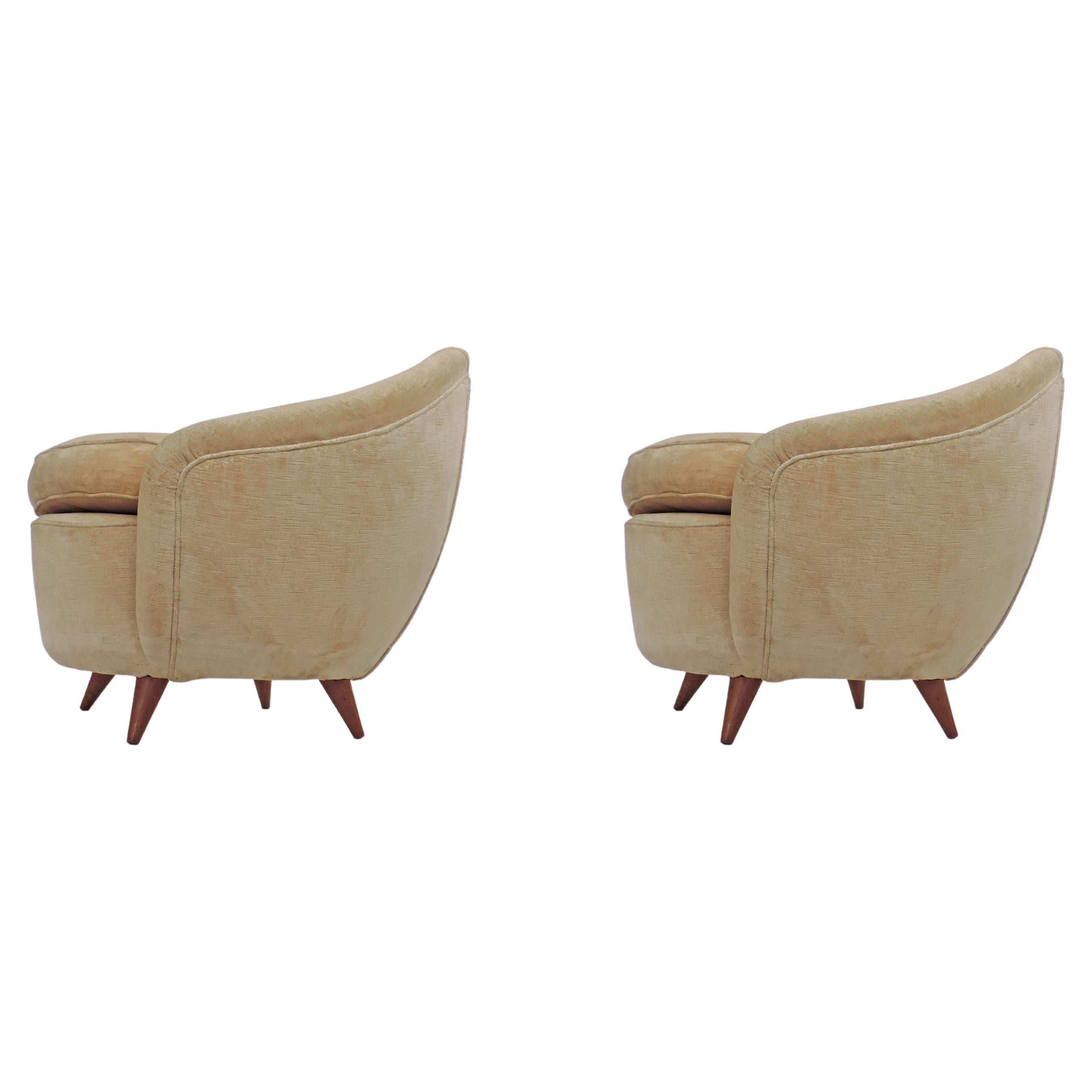 Splendid Pair of Italian 1940s Lounge Chairs