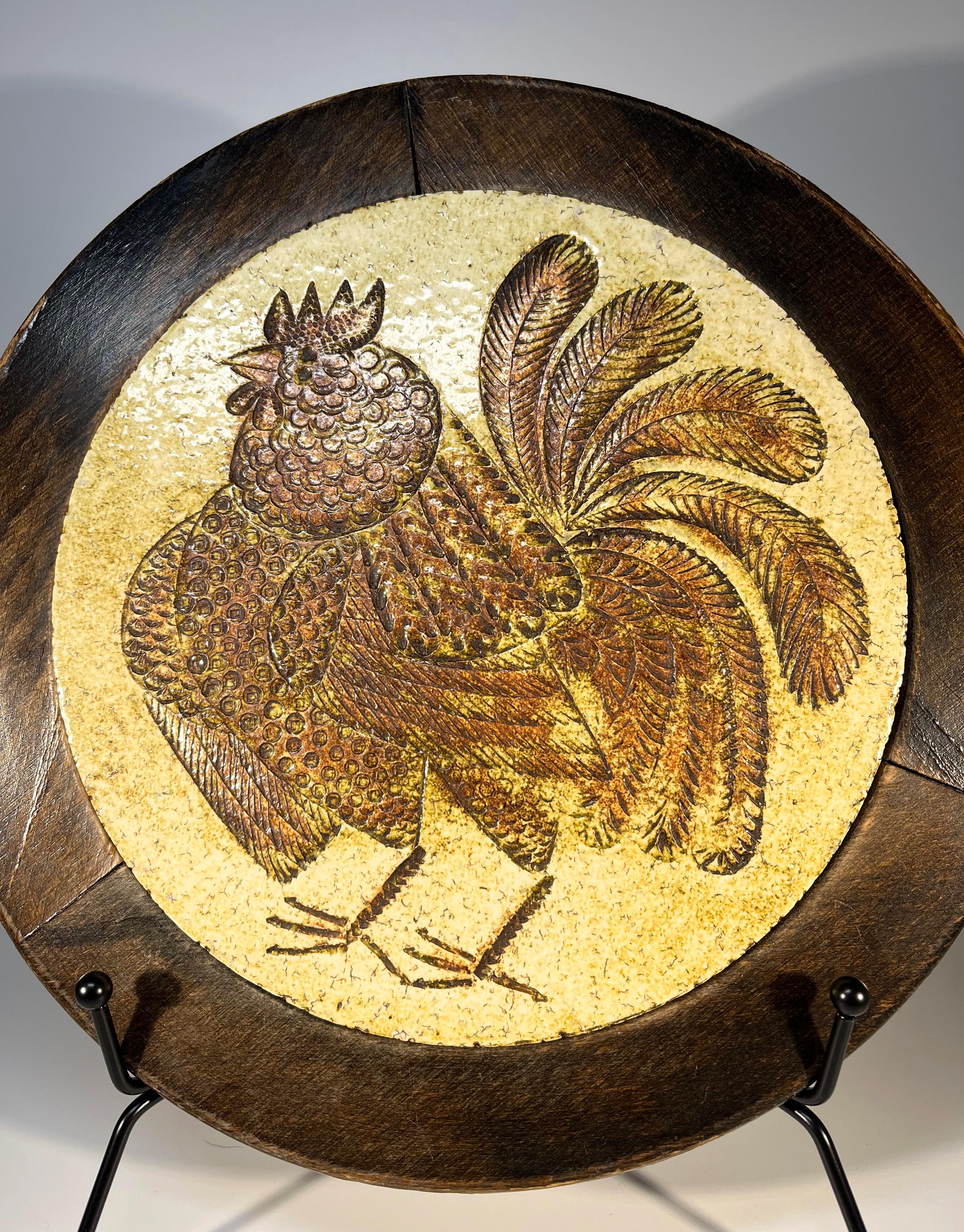 Wunderschöne Roger Capron Hahn gerahmte Keramikfliesenplakette mit Hahnrahmen - für Vallauris, Frankreich (Französisch) im Angebot