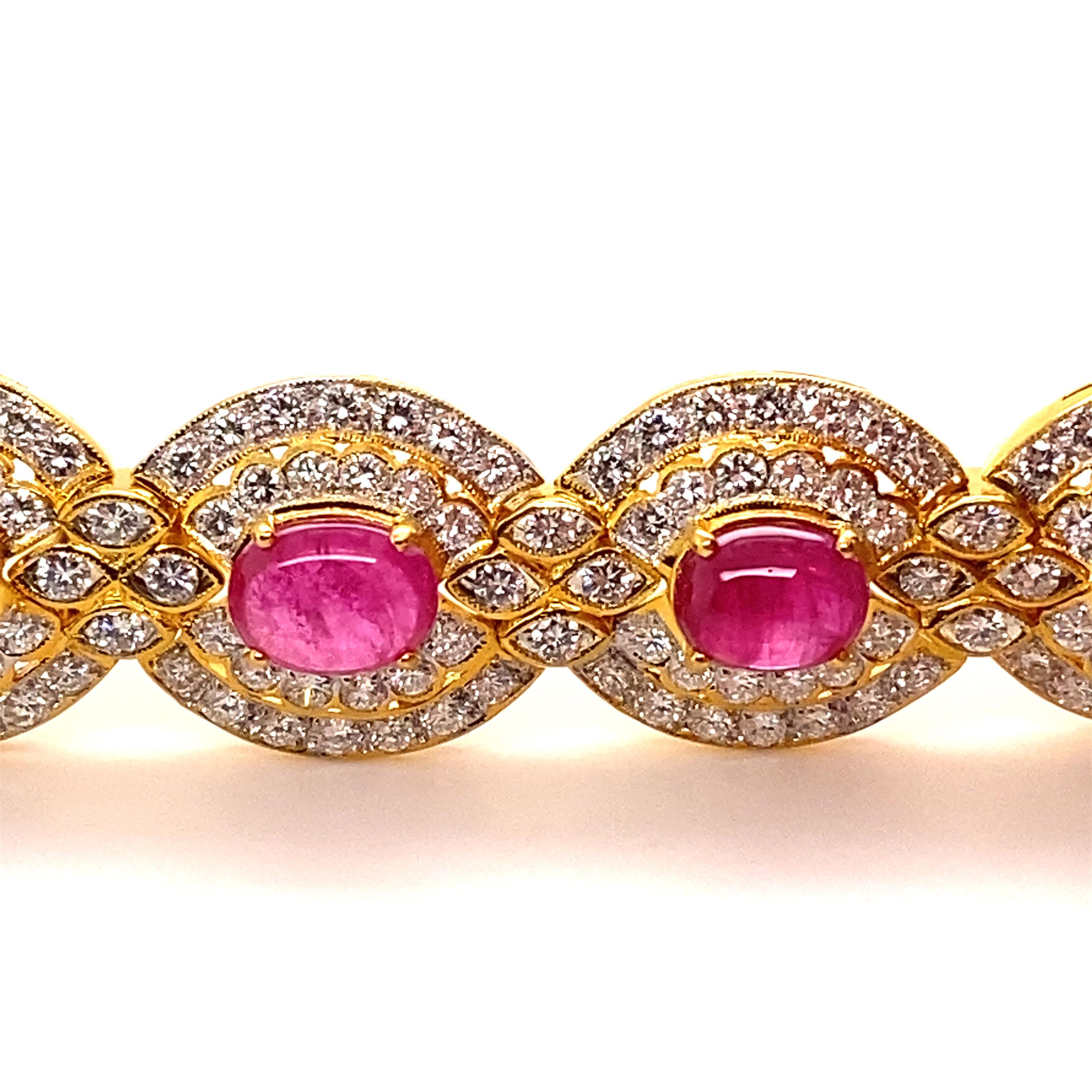 Modern Splendid Ruby and Diamond Bracelet in 18 Karat Yellow Gold