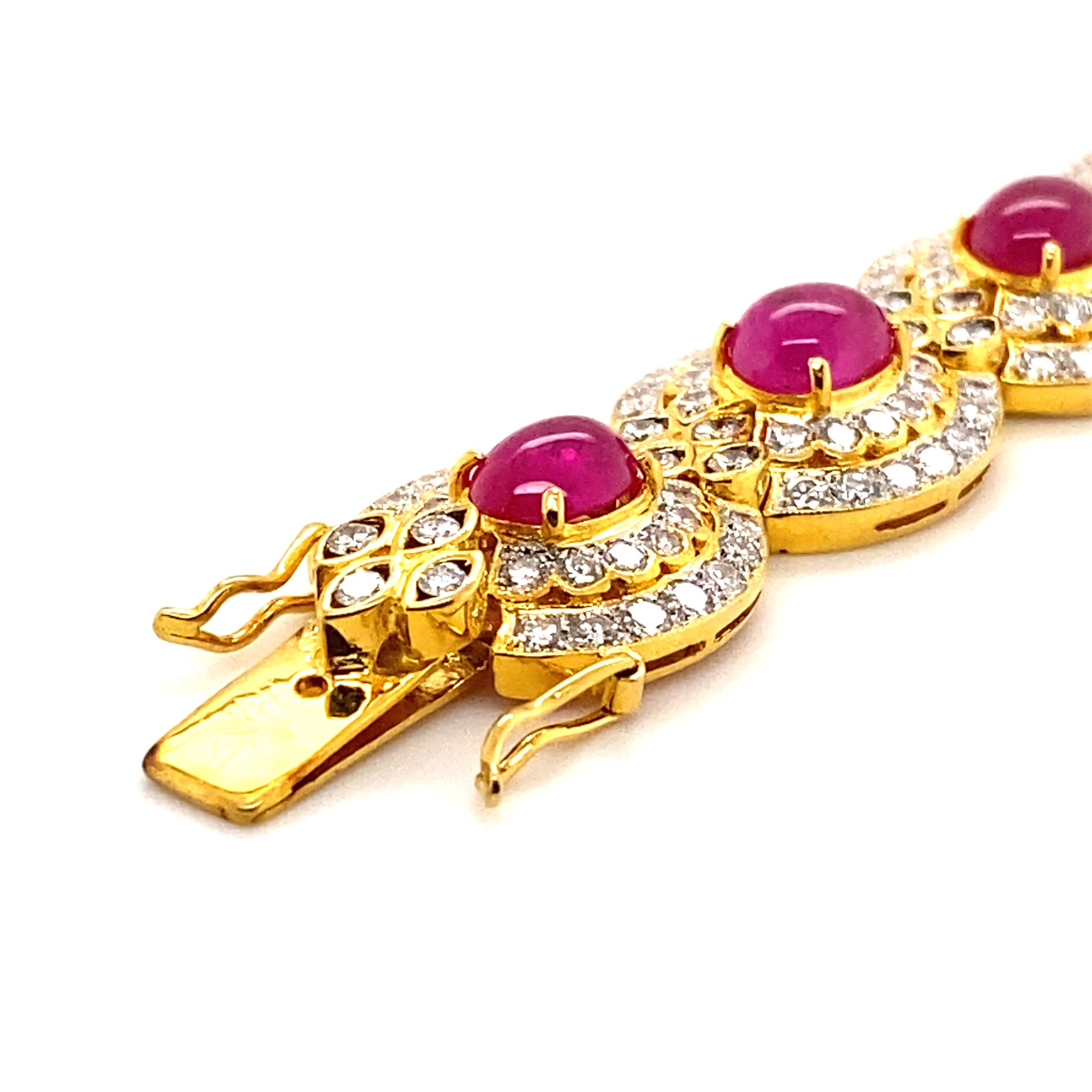 Splendid Ruby and Diamond Bracelet in 18 Karat Yellow Gold 1