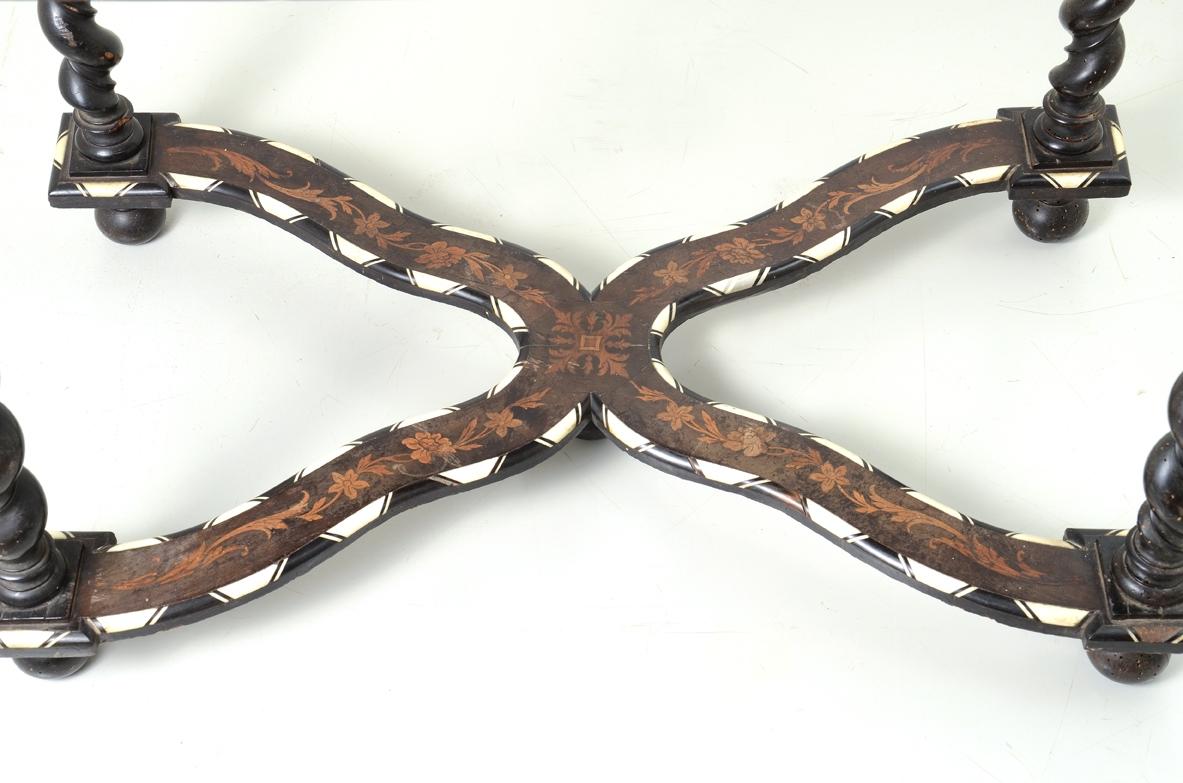 Inlay Splendid side table with beautiful inlays in different woods 19th century For Sale