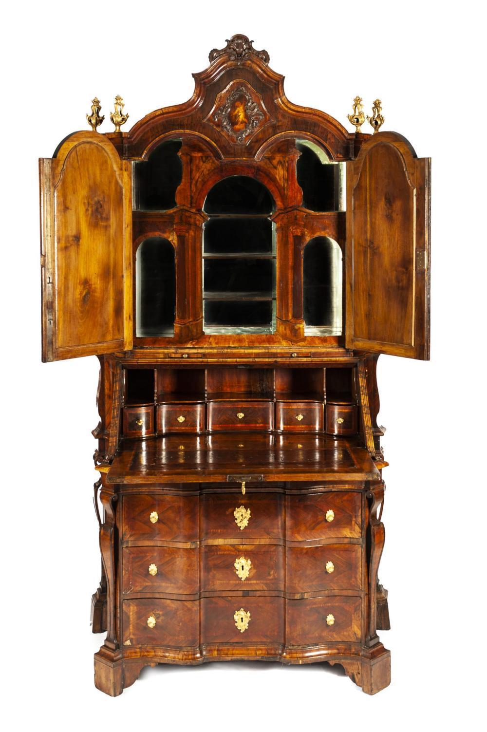 Splendid Trumeau Veneered In Good Condition For Sale In Rome, IT