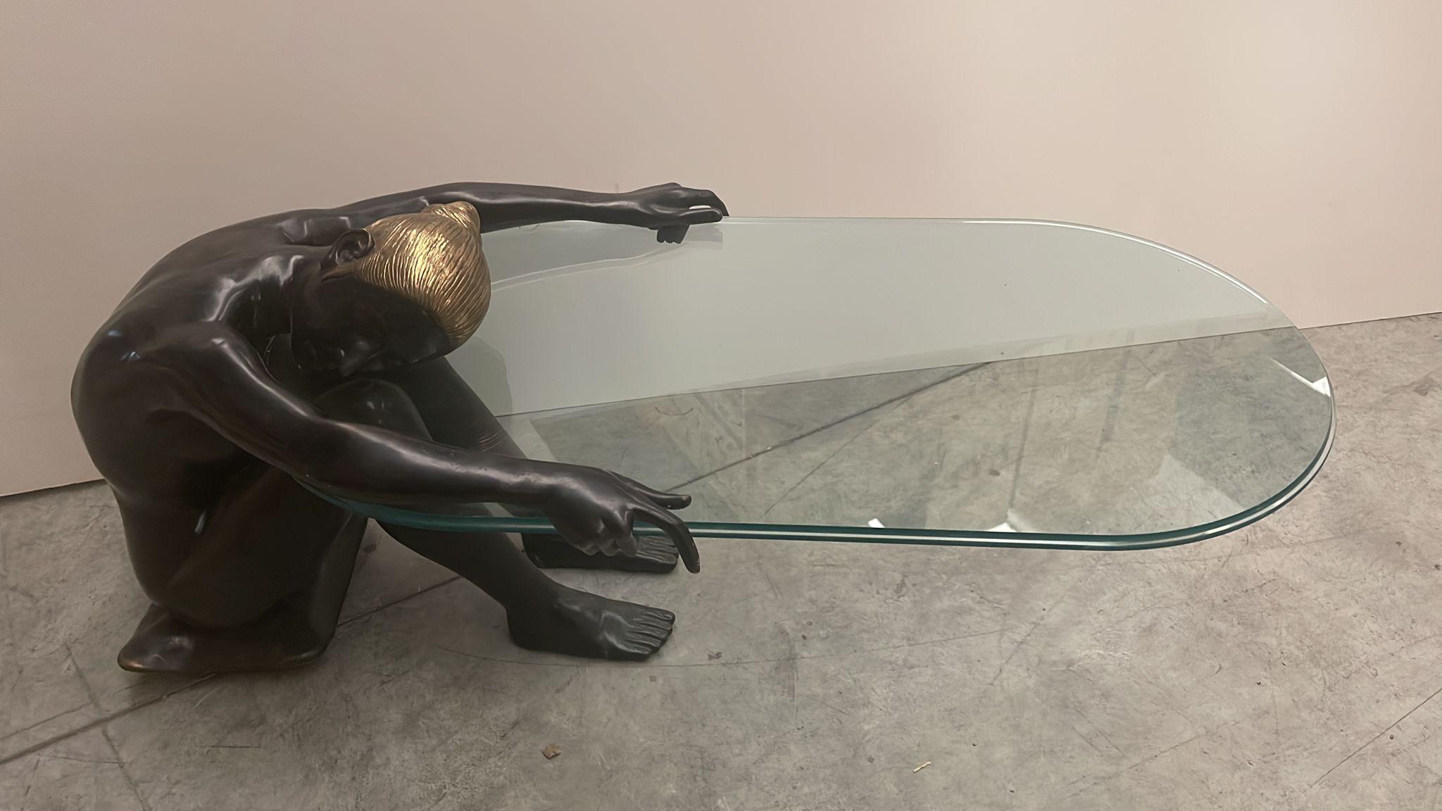 Wonderful woman sculpture with function as a coffee table. Inspiration from Robert Caribbean. 1980s. Mice of Rugiano Domenico 