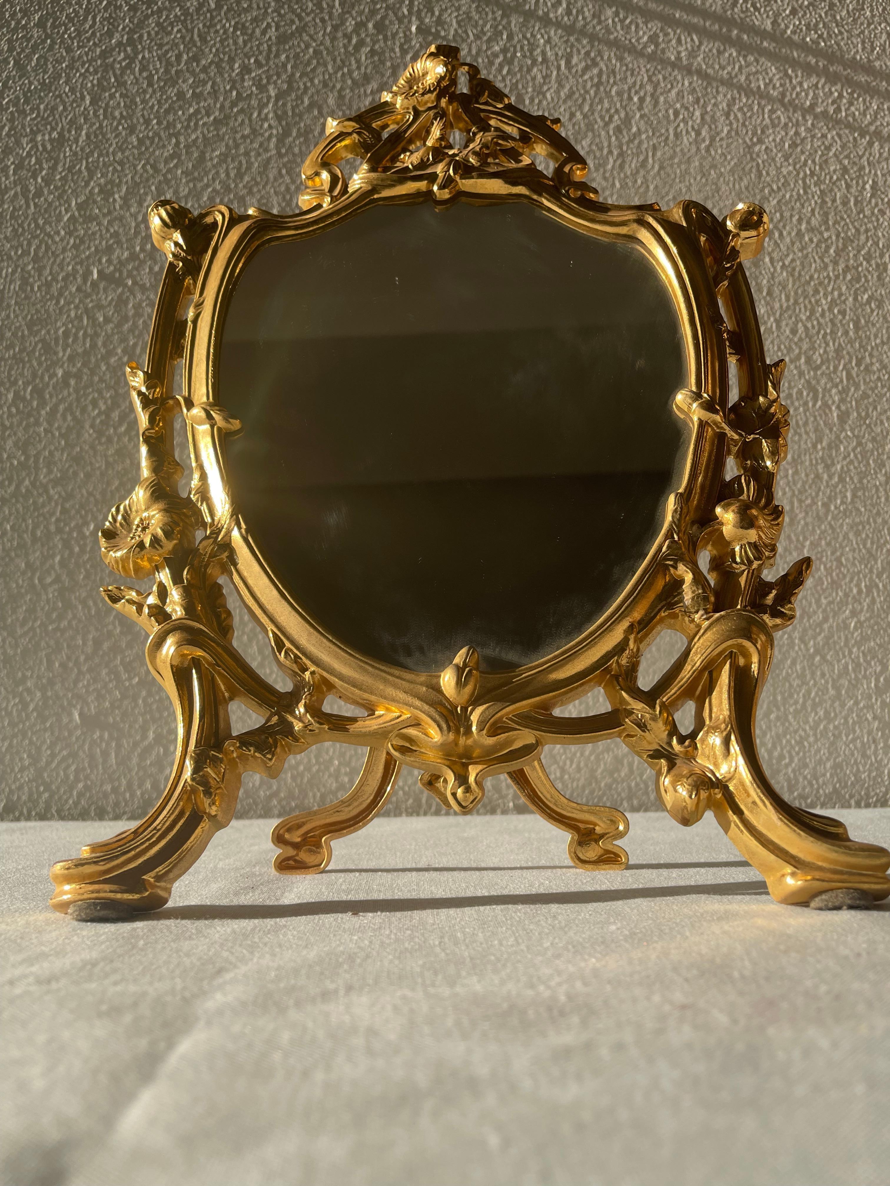 Splendido specchio in bronzo da tavolo italiano stile francese anni '90 in vendita 2