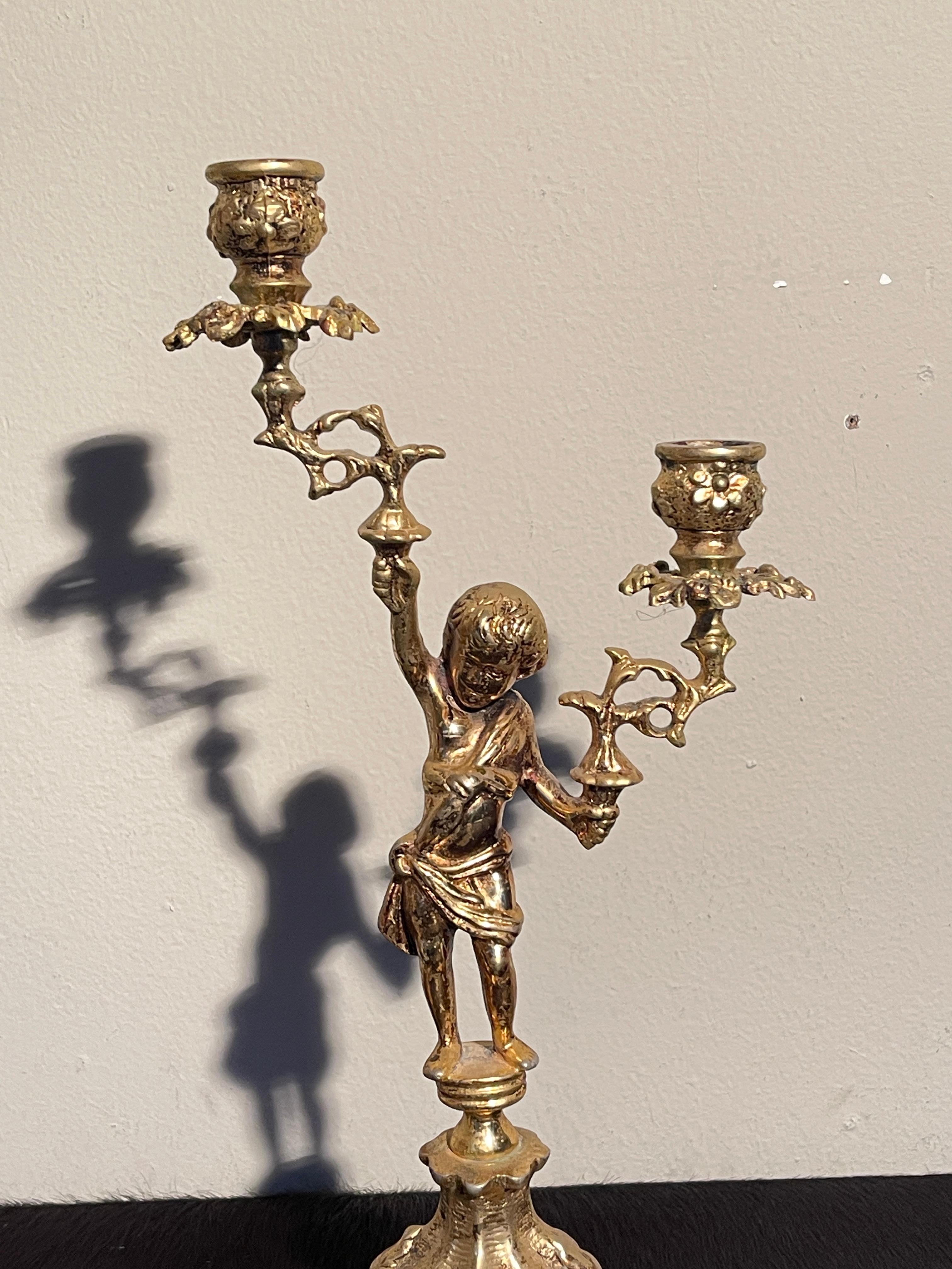 XX secolo Splendore d'Antan - Coppia di Candelabri in Bronzo Cesellato in vendita