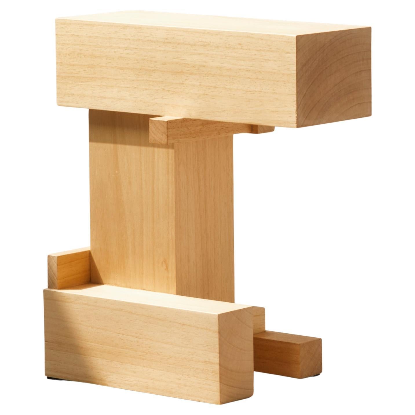 Japanischer minimalistischer, minimalistischer Abachi-Holz-Akzent-Beistelltisch #1 von Sho Ota