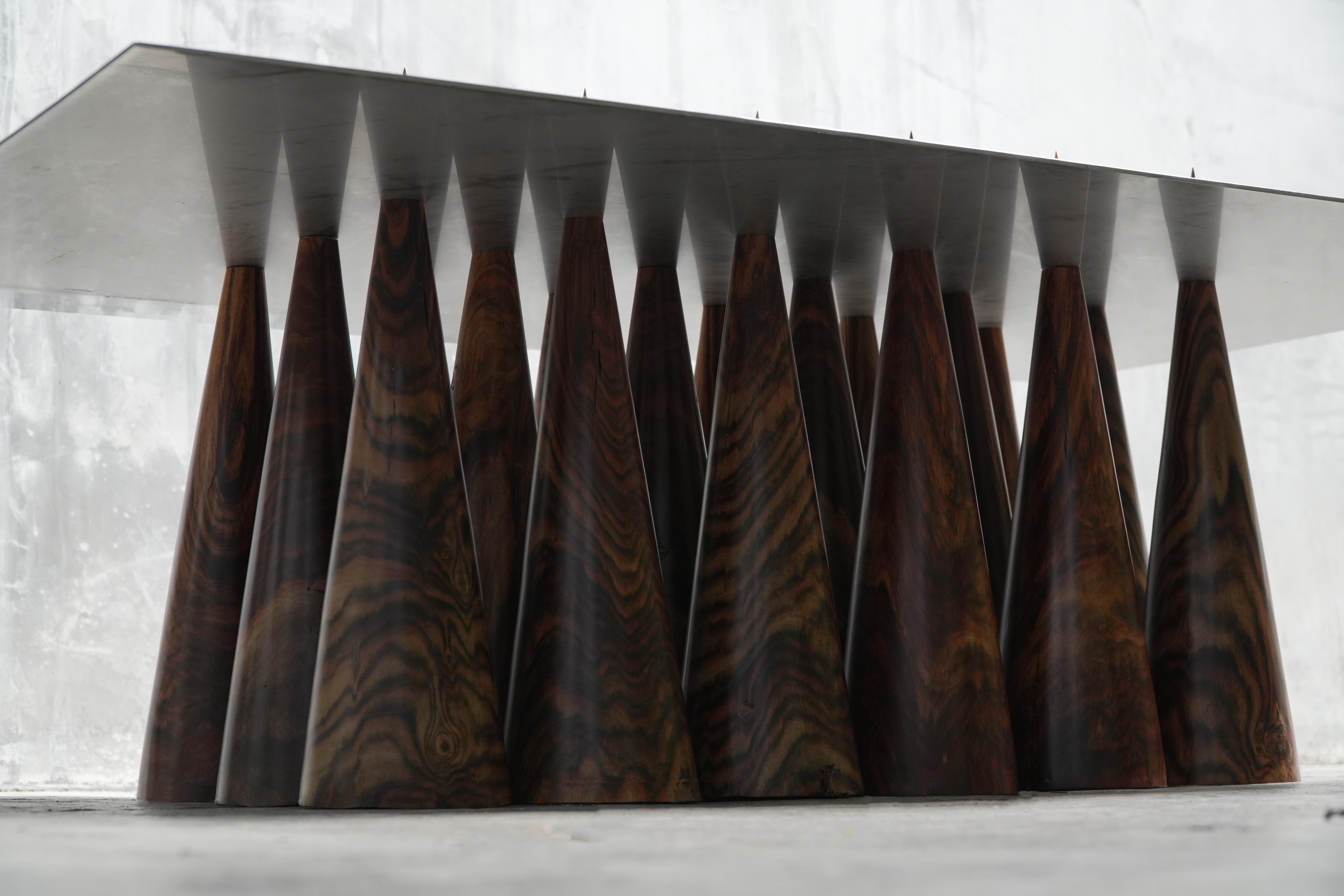 Mesa de centro Splinter In The en madera y acero de Chechenia por Alina Rotzinger en Nuevo estado para la venta en Geneve, CH