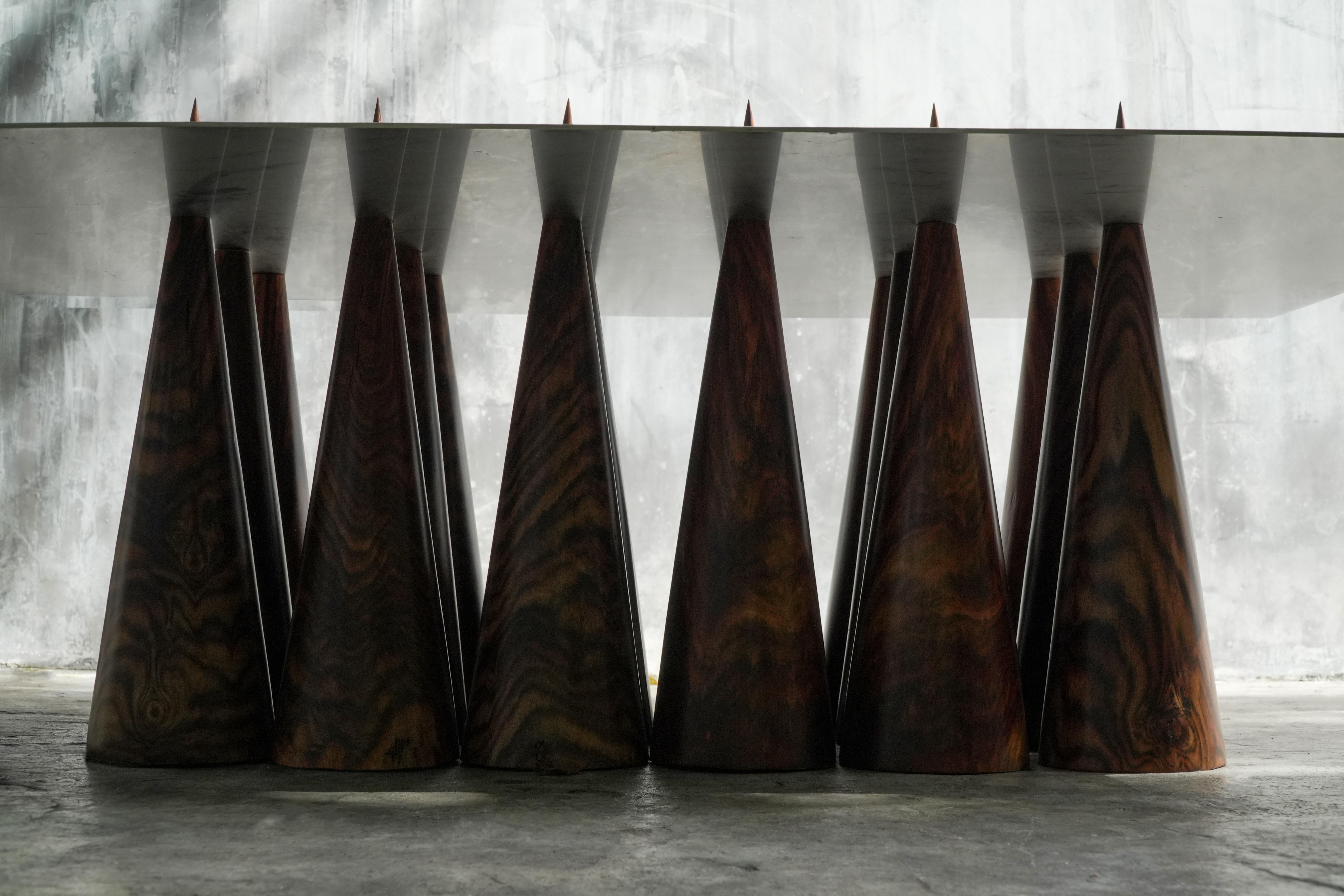 Mesa de centro Splinter In The en madera y acero de Chechenia por Alina Rotzinger Siglo XXI y contemporáneo en venta