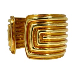 Split Front 18K Gold Vintage Tiffany Hinged Cuff Bracelet 1.75 Inches Wide