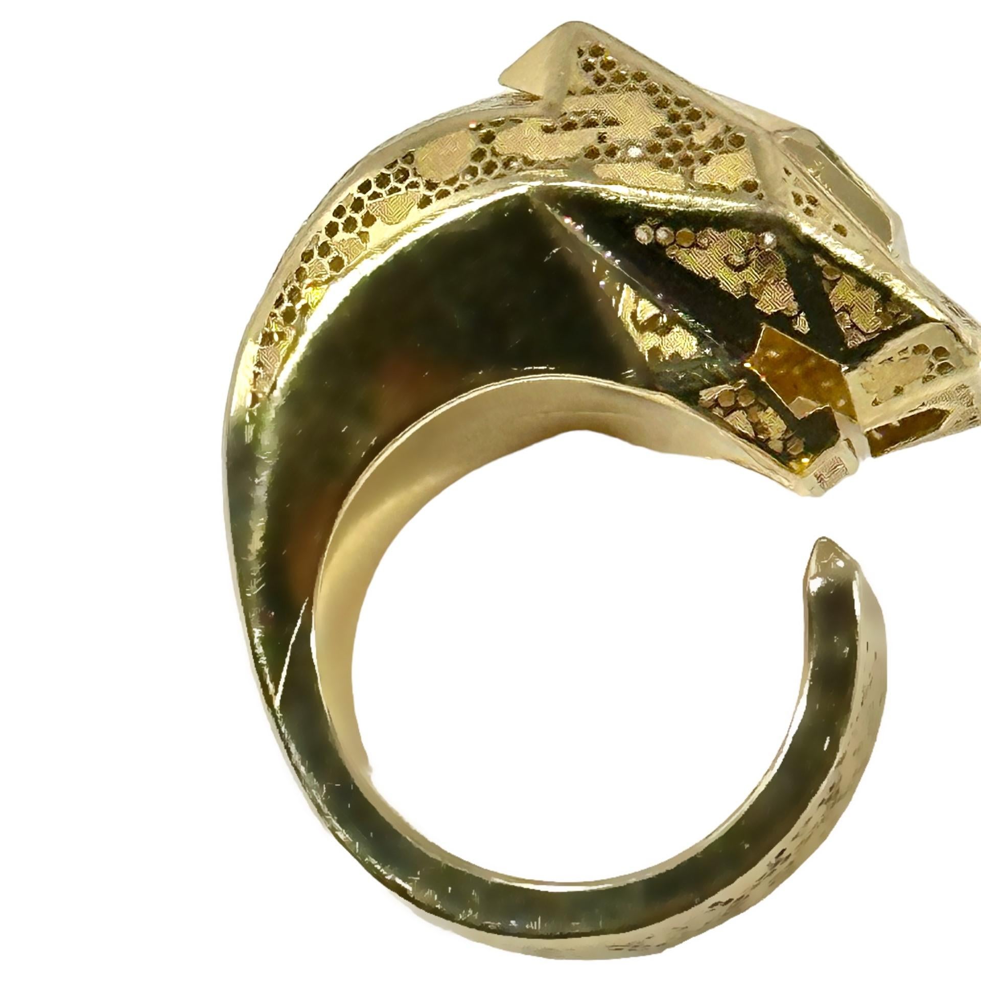 Split Front Big Cat Motif Gold Ring In Good Condition For Sale In Palm Beach, FL