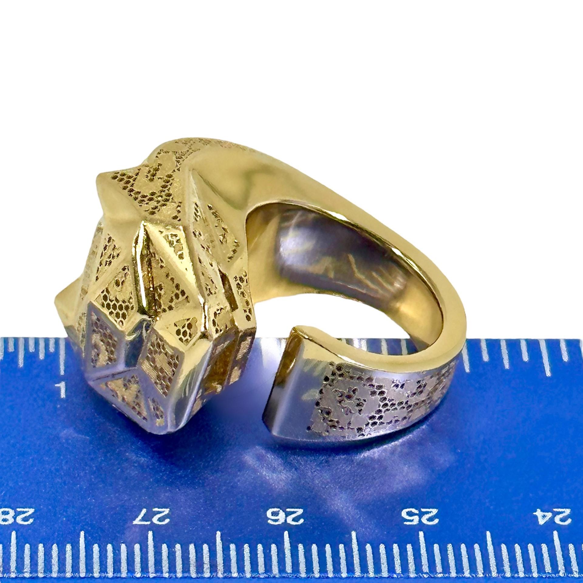 Split Front Big Cat Motif Gold Ring 2