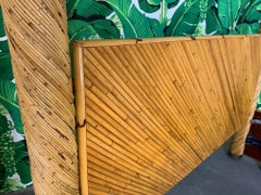 Split Pencil Reed Rattan Queen Size Poster Bed