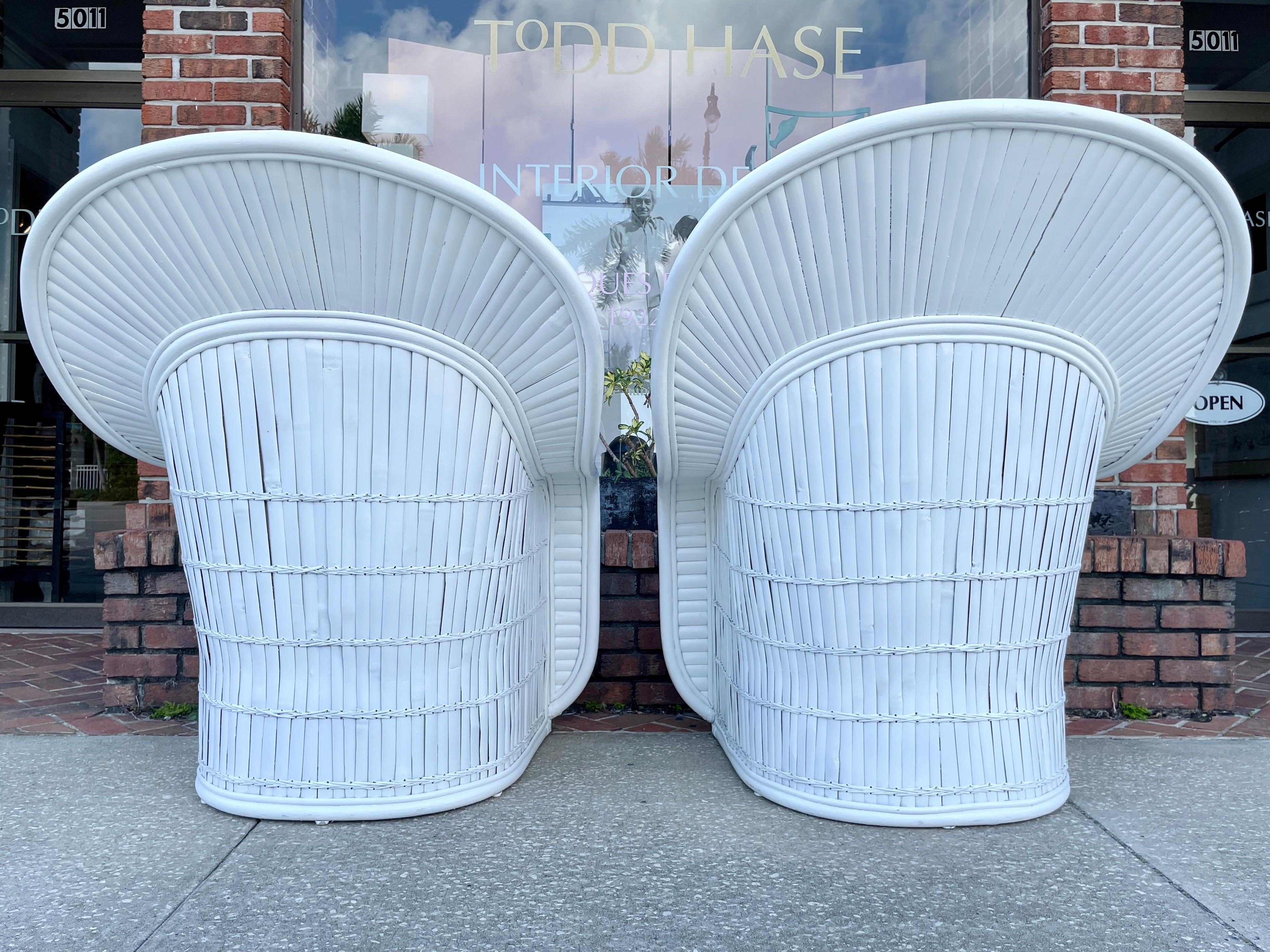 Split Rattan Extra Large Club Chairs in New Todd Hase Textiles, a Pair In Good Condition In Los Angeles, CA