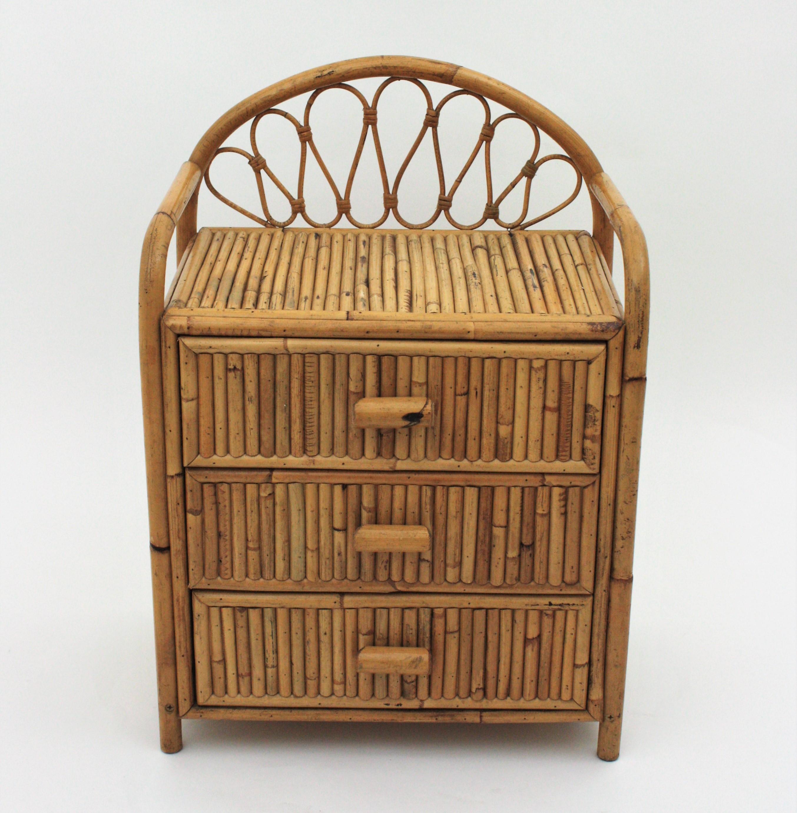 Split Reed Bamboo Rattan End Table or Nightstand, 1970s For Sale 2