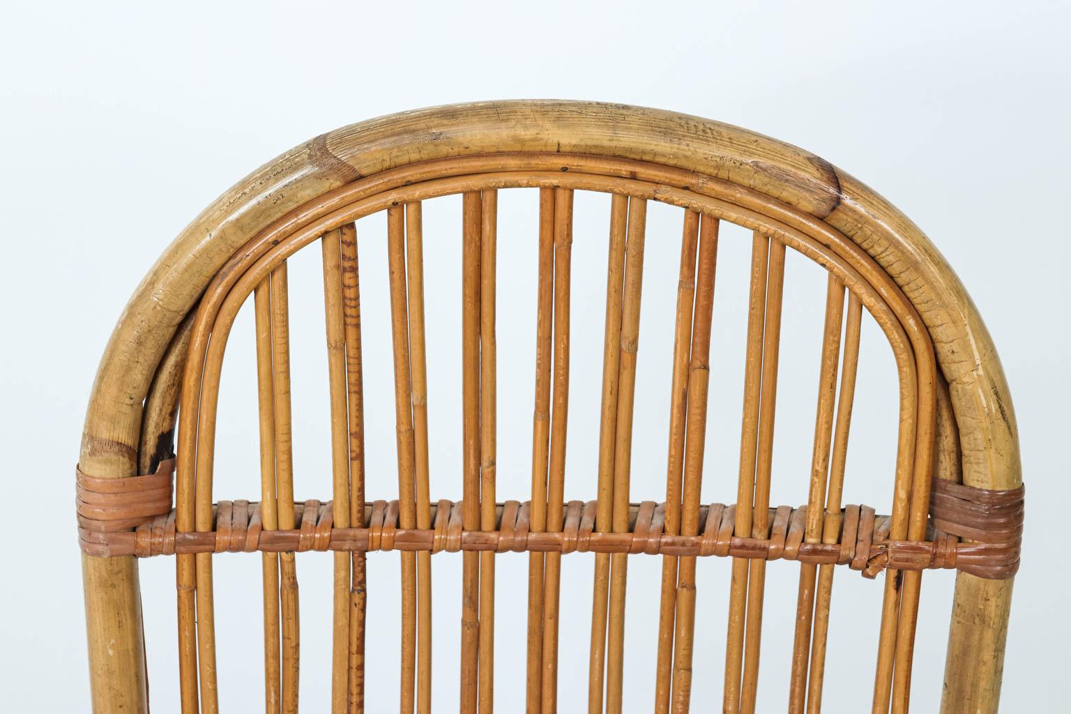 Split Reed Card Table with Four Chairs In Good Condition In Stamford, CT