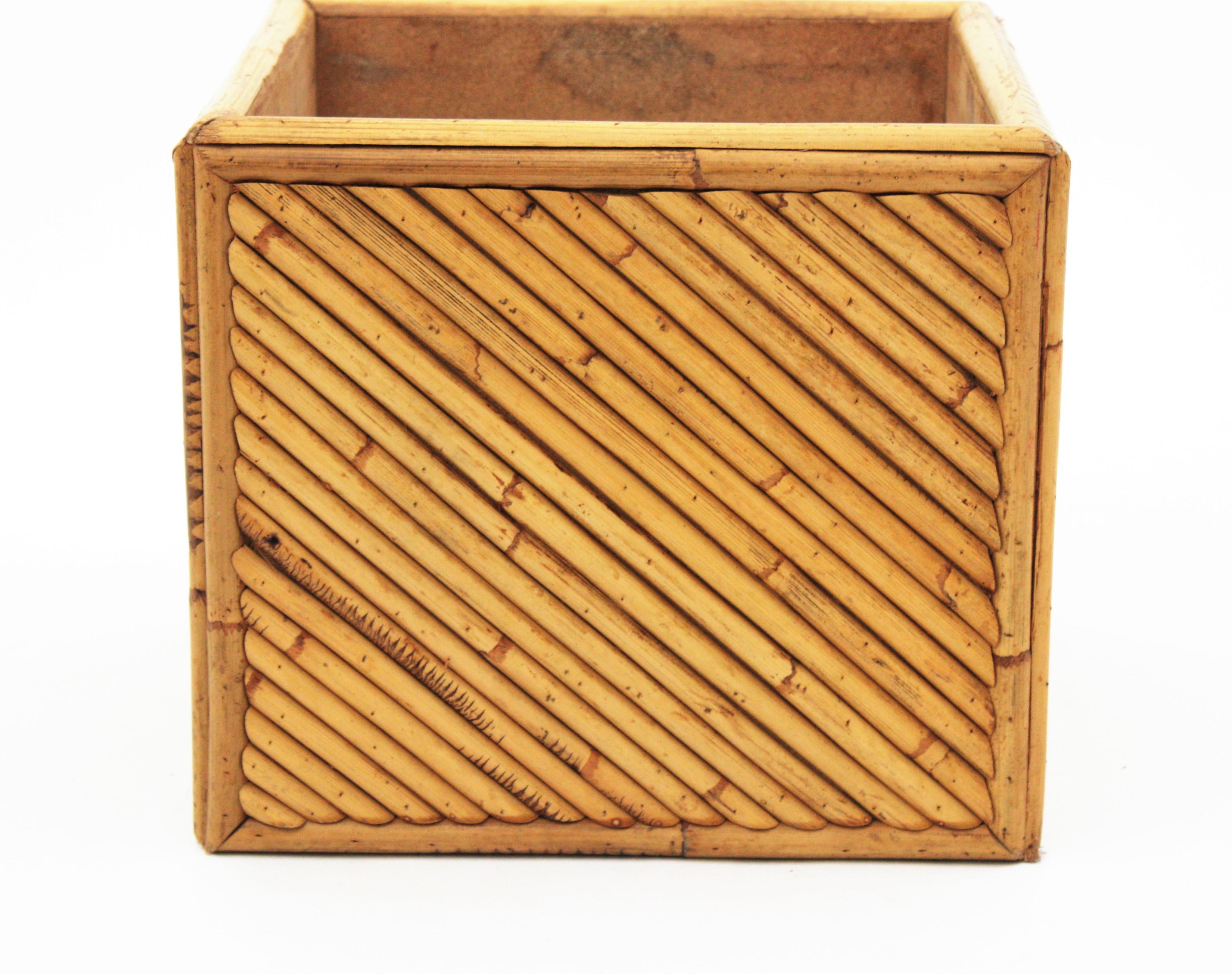 Split Reed Rattan Bamboo Gabriella Crespi Style Planter, 1970s In Good Condition For Sale In Barcelona, ES