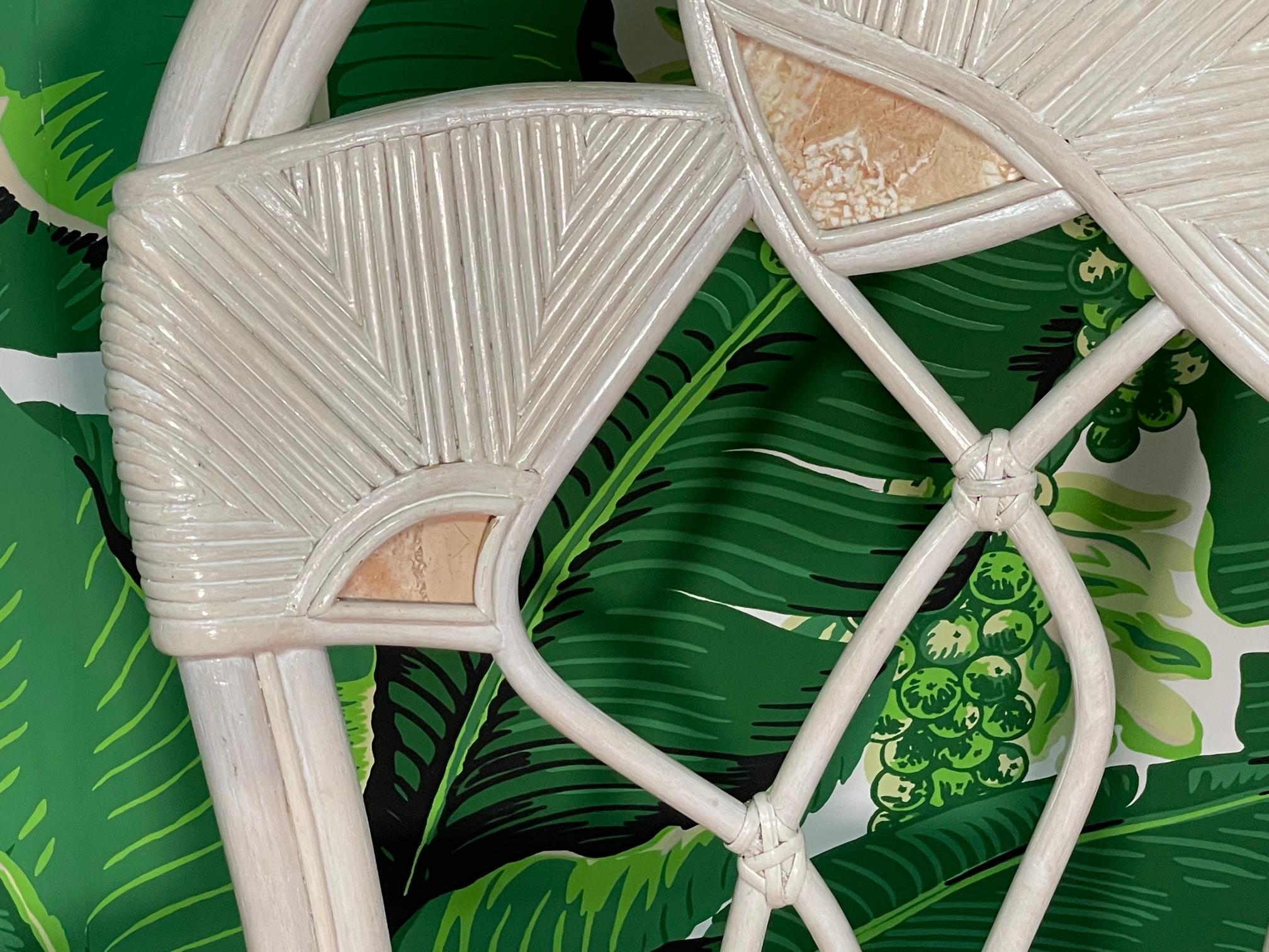 Tissu d'ameublement Chaises de salle à manger Split Reed Rattan Floral Design en vente