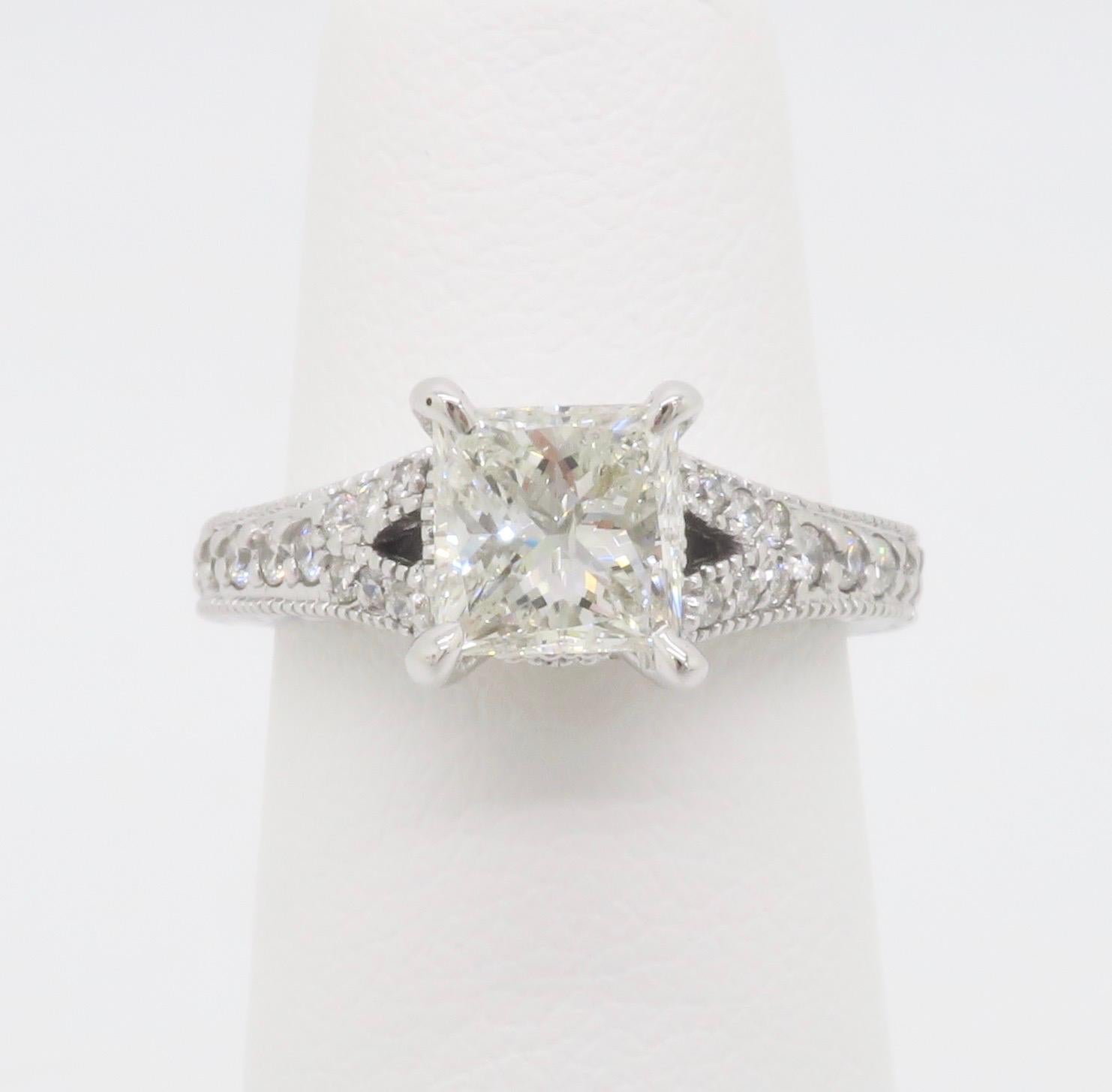Split Shank Princess Cut Diamond Ring In Excellent Condition For Sale In Webster, NY